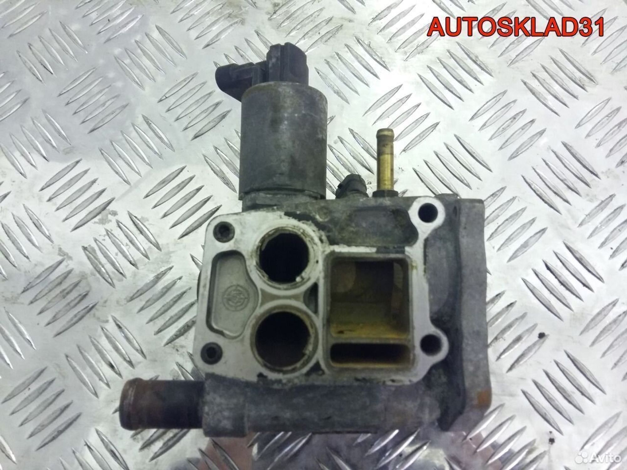 Корпус термостата Astra H z16xep 55559594, 1100 рублей, Дубовое