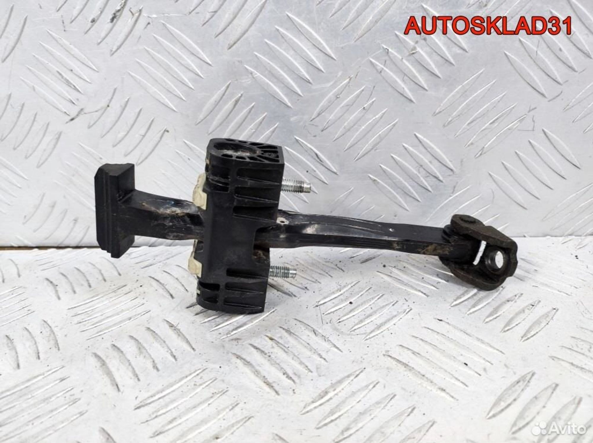 Ограничитель двери передний Opel Zafira B 13227947, 1100 рублей, Дубовое