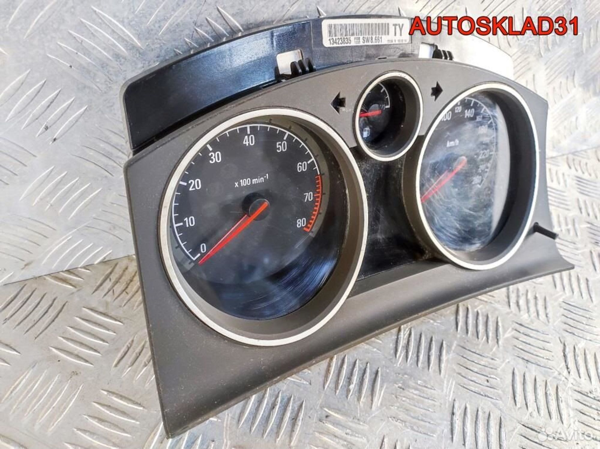 Панель приборов Ореl Zаfirа В 13423835 Бензин, 4600 рублей, Дубовое