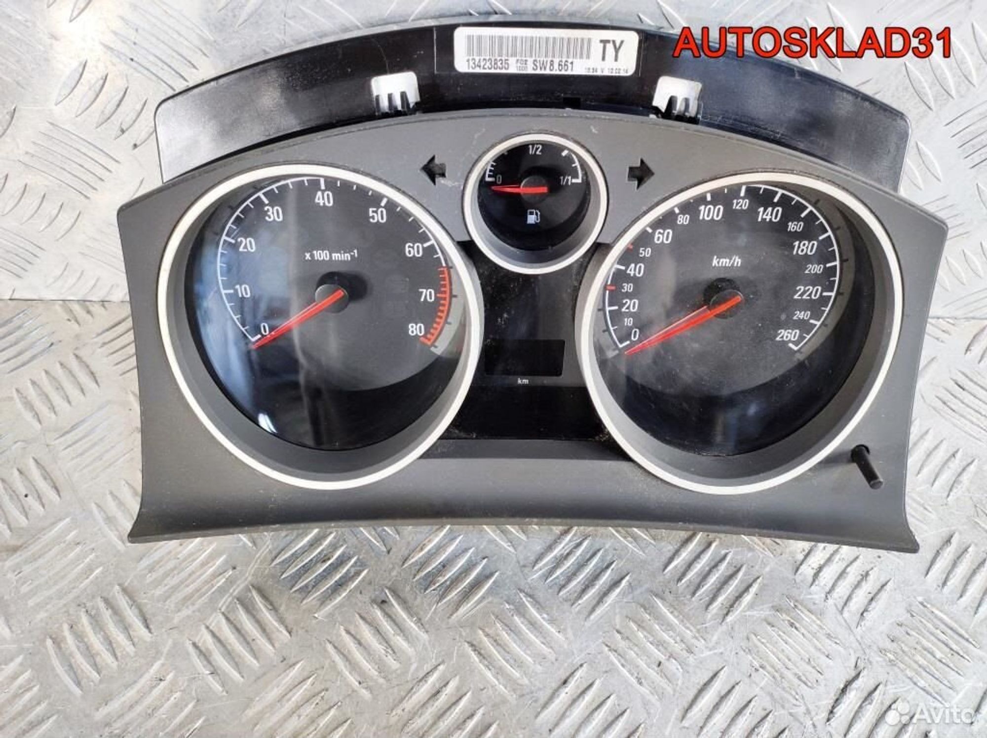 Панель приборов Ореl Zаfirа В 13423835 Бензин, 4600 рублей, Дубовое