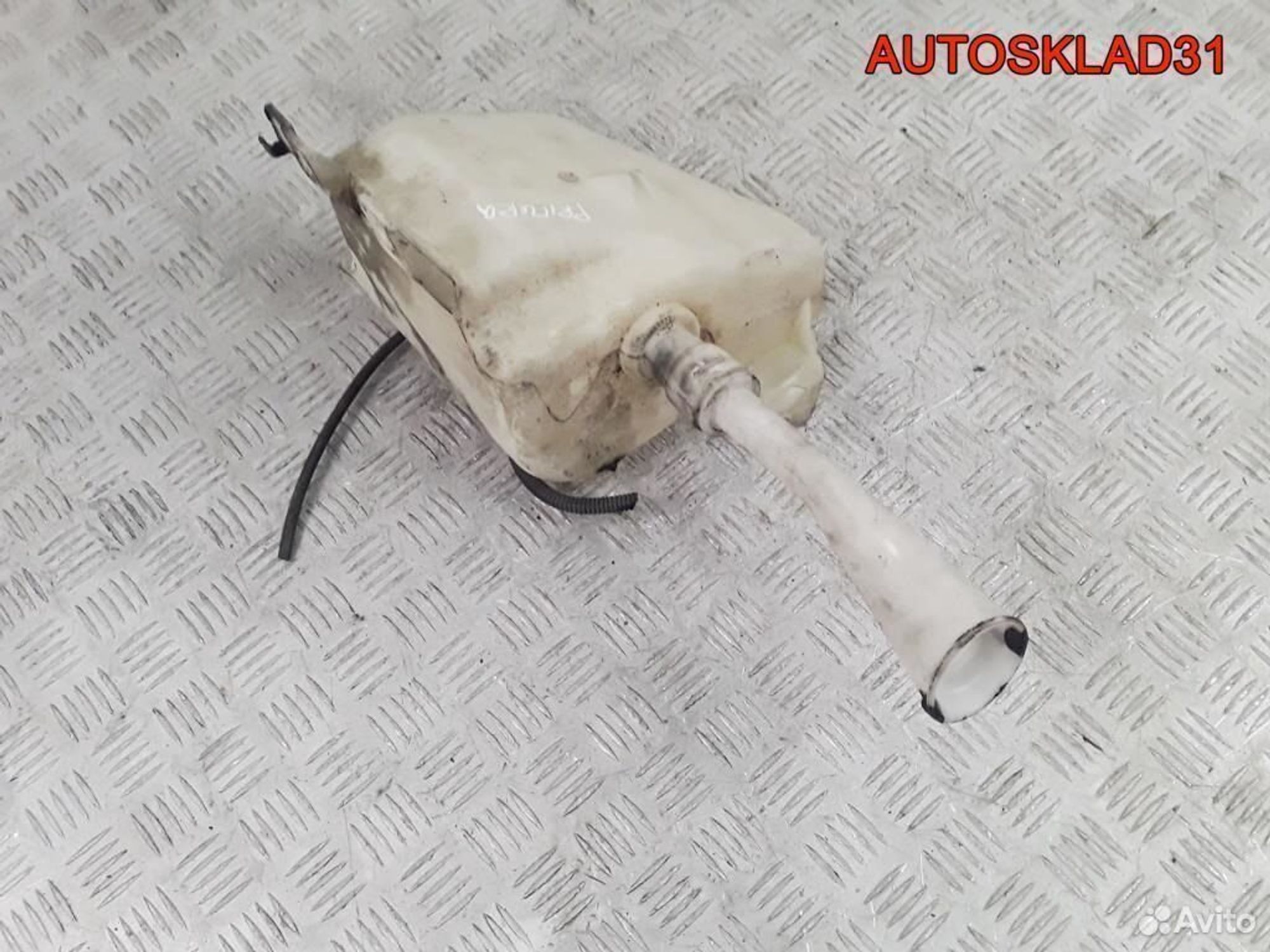 Бачок омывателя Nissan Primera P12E 28910AU300, 1800 рублей, Дубовое