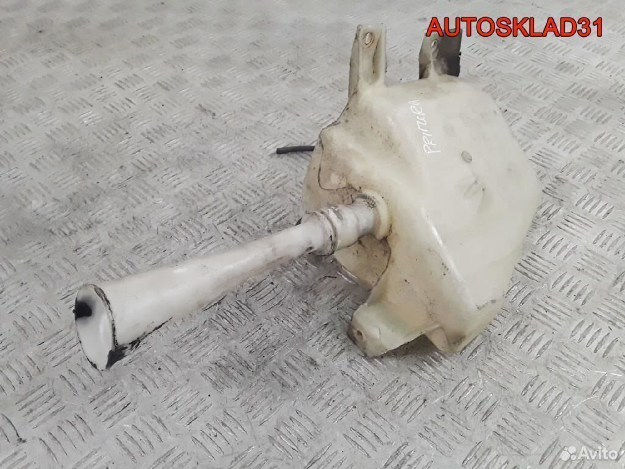 Бачок омывателя Nissan Primera P12E 28910AU300, 1800 рублей, Дубовое