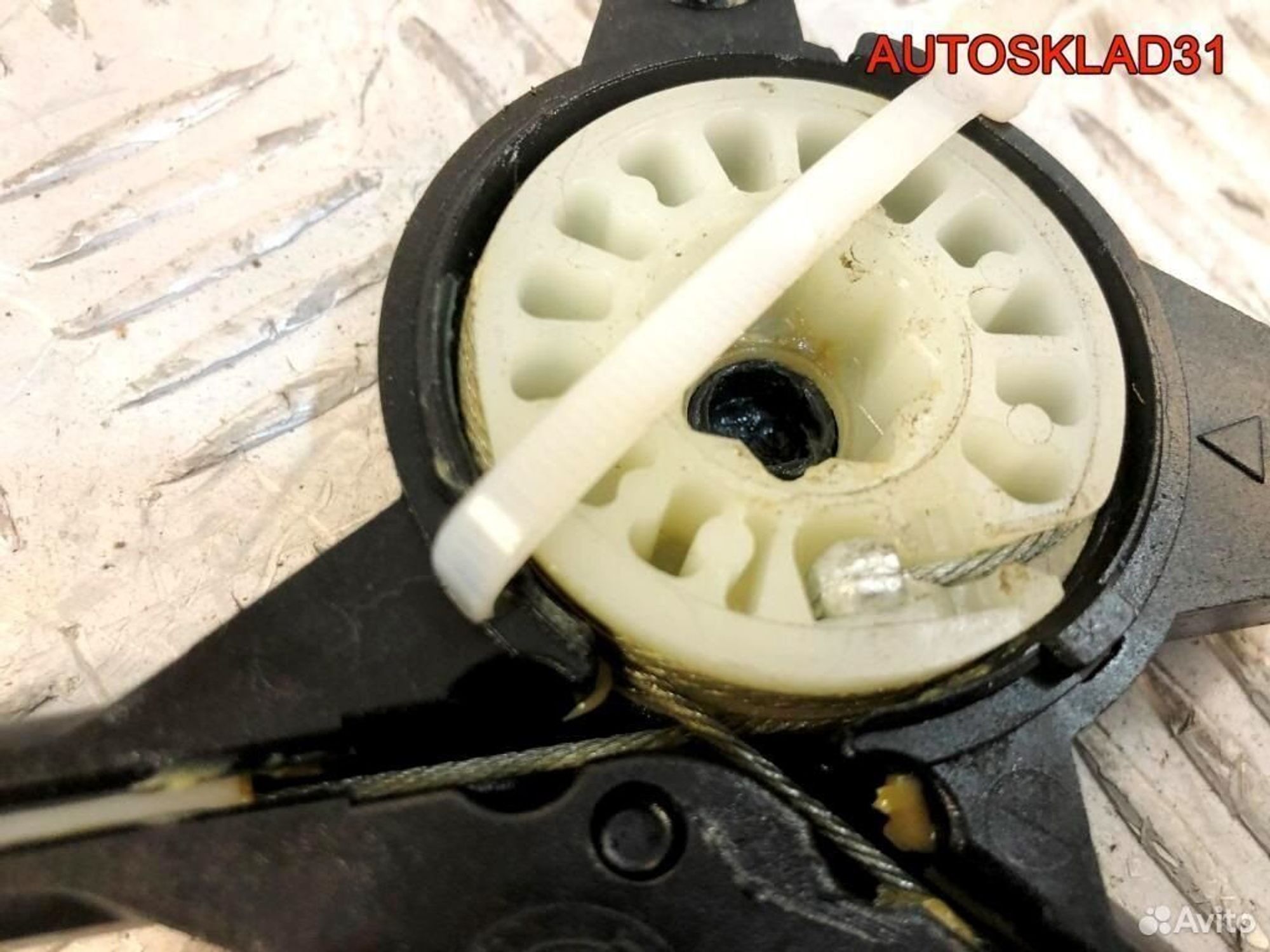 Стеклоподъемник передний правый Mazda 3 BK, 2000 рублей, Дубовое