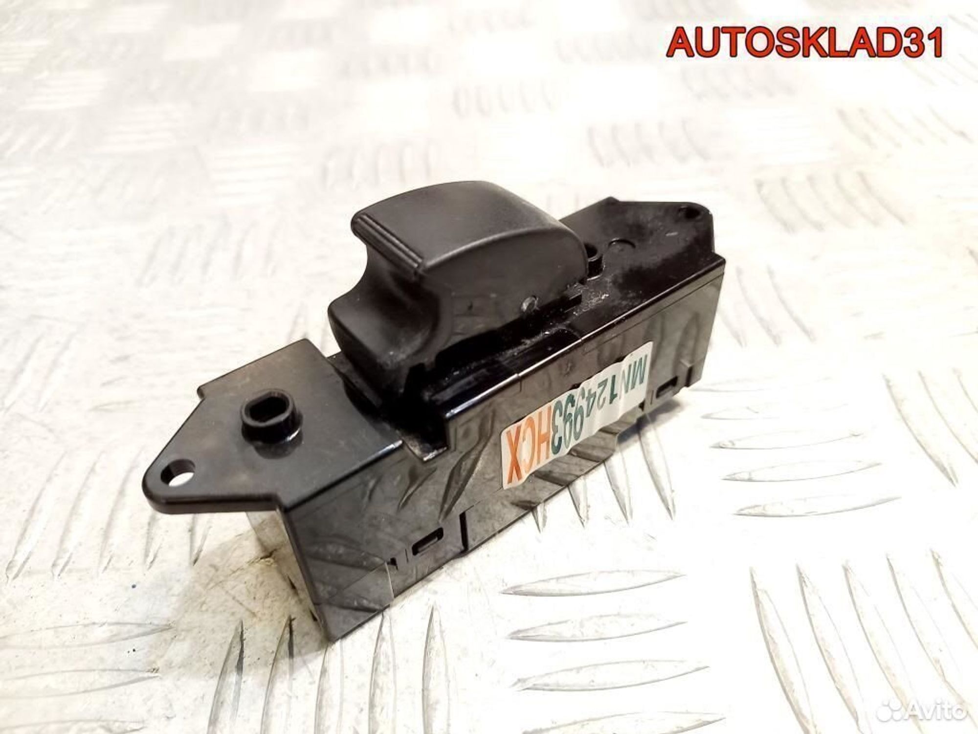 Кнопка стеклоподъемника Митсубиси Лансер MR587851, 600 рублей, Дубовое