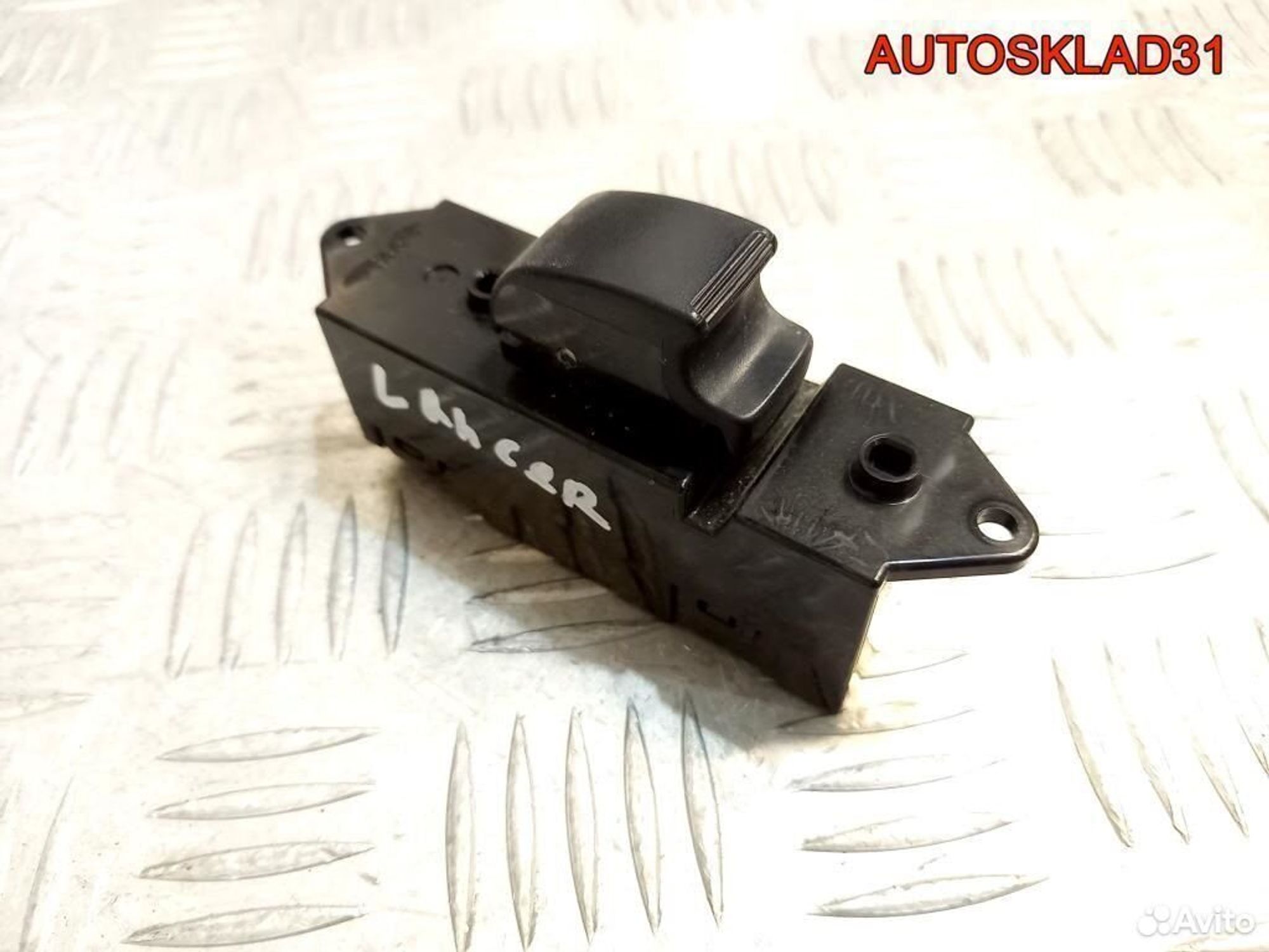 Кнопка стеклоподъемника Митсубиси Лансер MR587851, 600 рублей, Дубовое