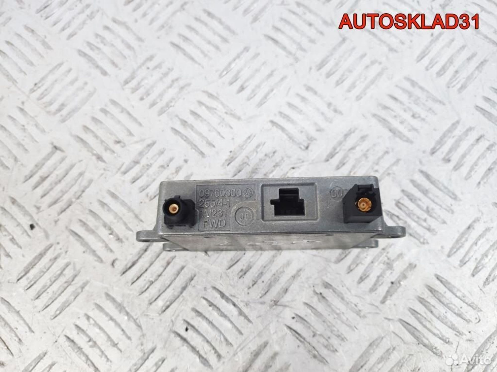 Усилитель антенны Mercedes Benz W203 A2118200885, 1100 рублей, Дубовое