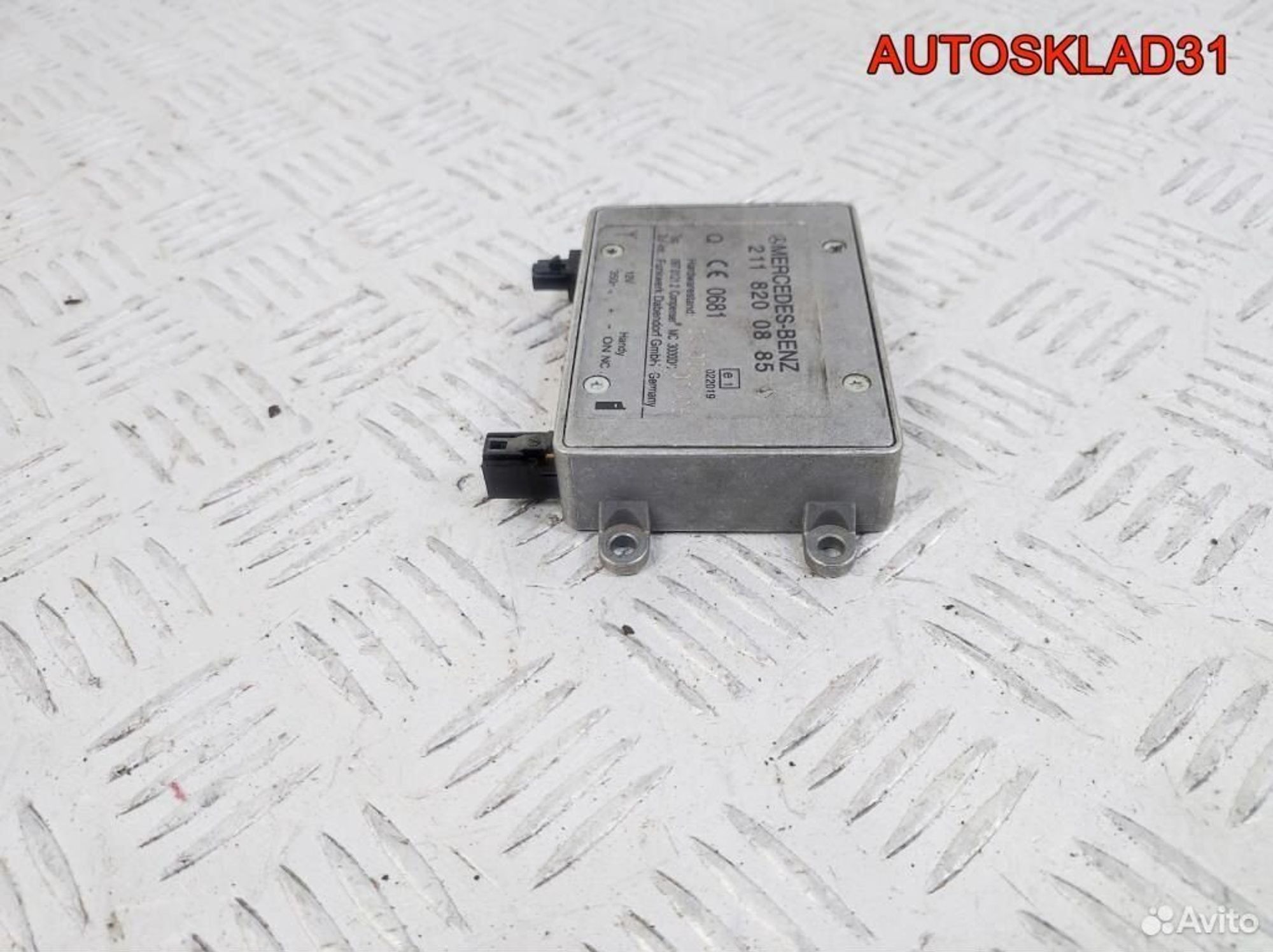 Усилитель антенны Mercedes Benz W203 A2118200885, 1100 рублей, Дубовое