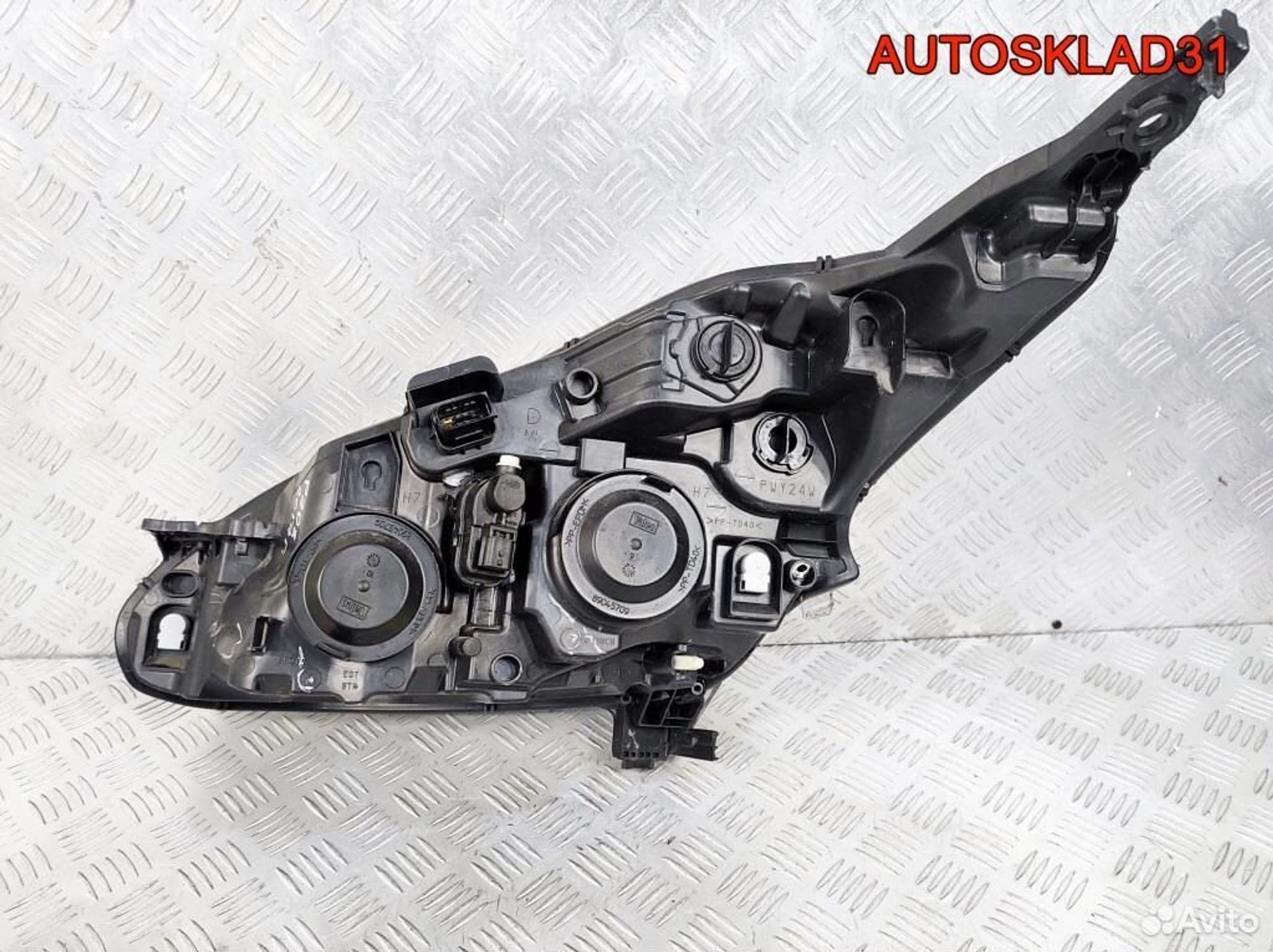 Фара правая левый руль Peugeot 208 9802221280, 15300 рублей, Дубовое