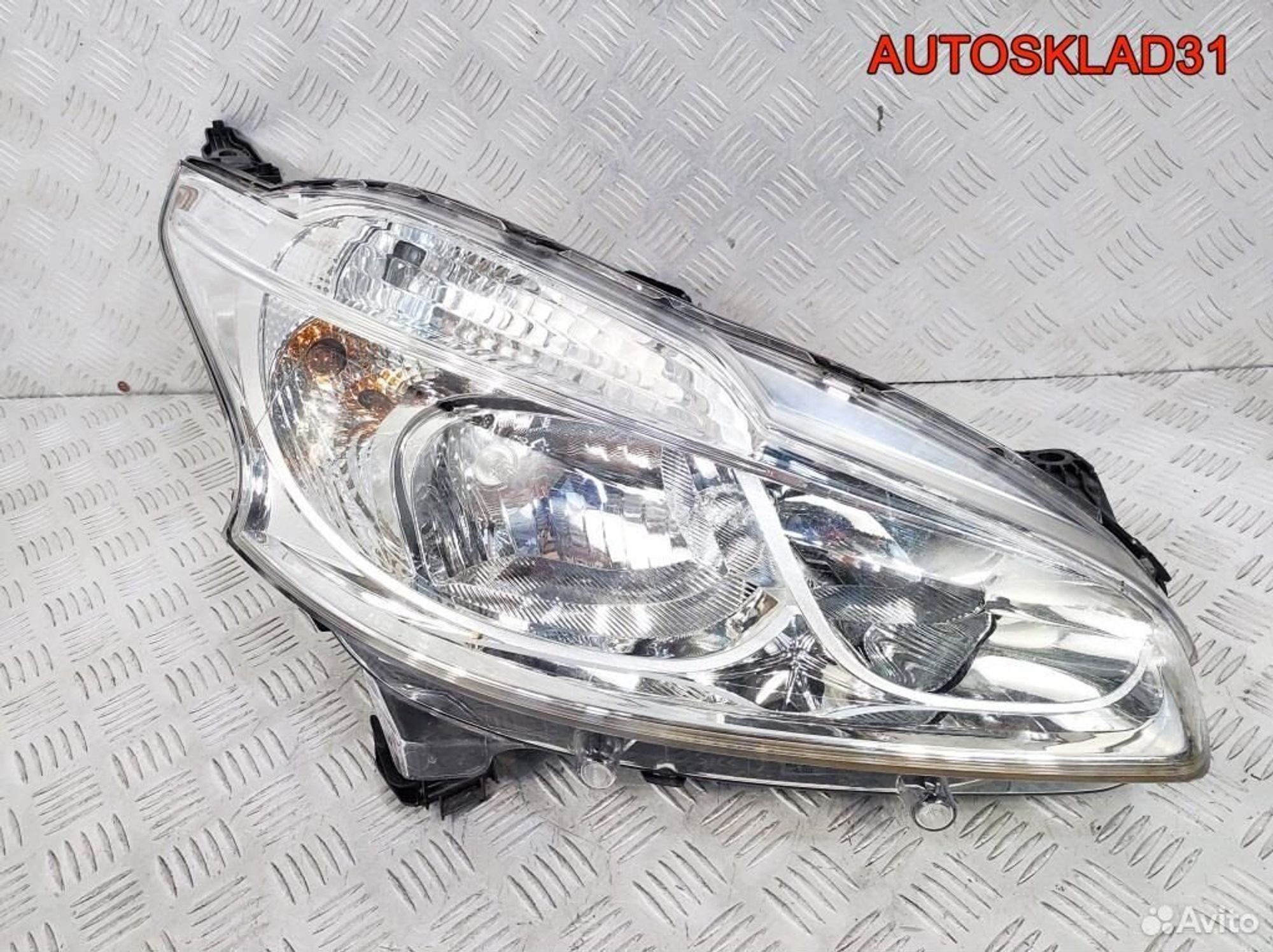 Фара правая левый руль Peugeot 208 9802221280, 15300 рублей, Дубовое