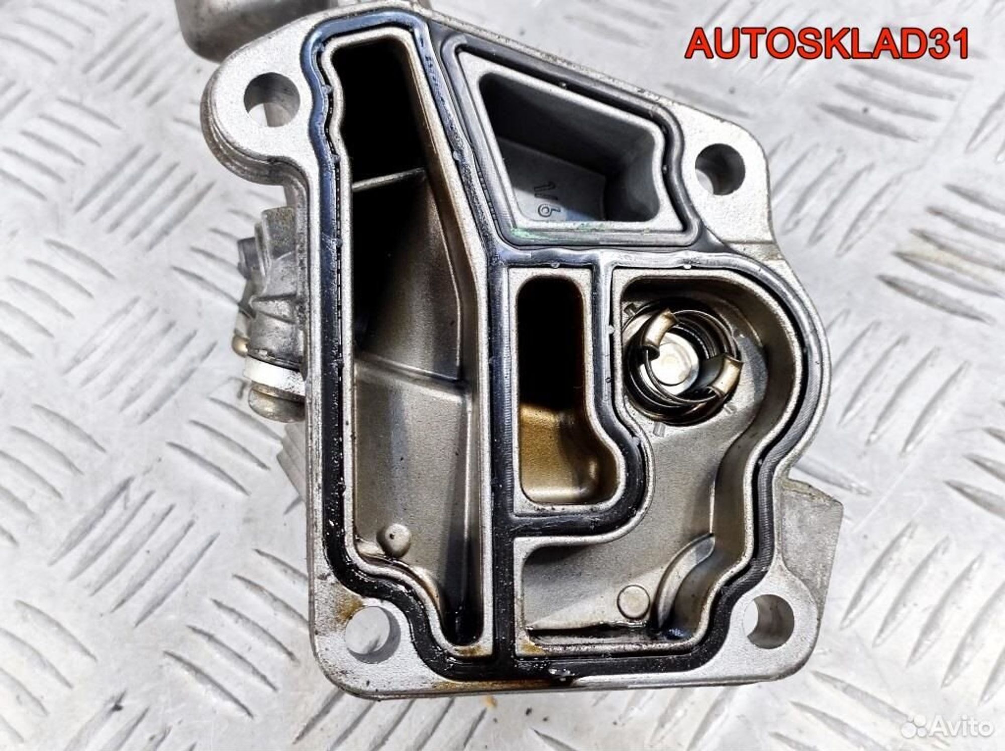 Корпус масляного фильтра Mercedes W203 A2711800610, 3300 рублей, Дубовое