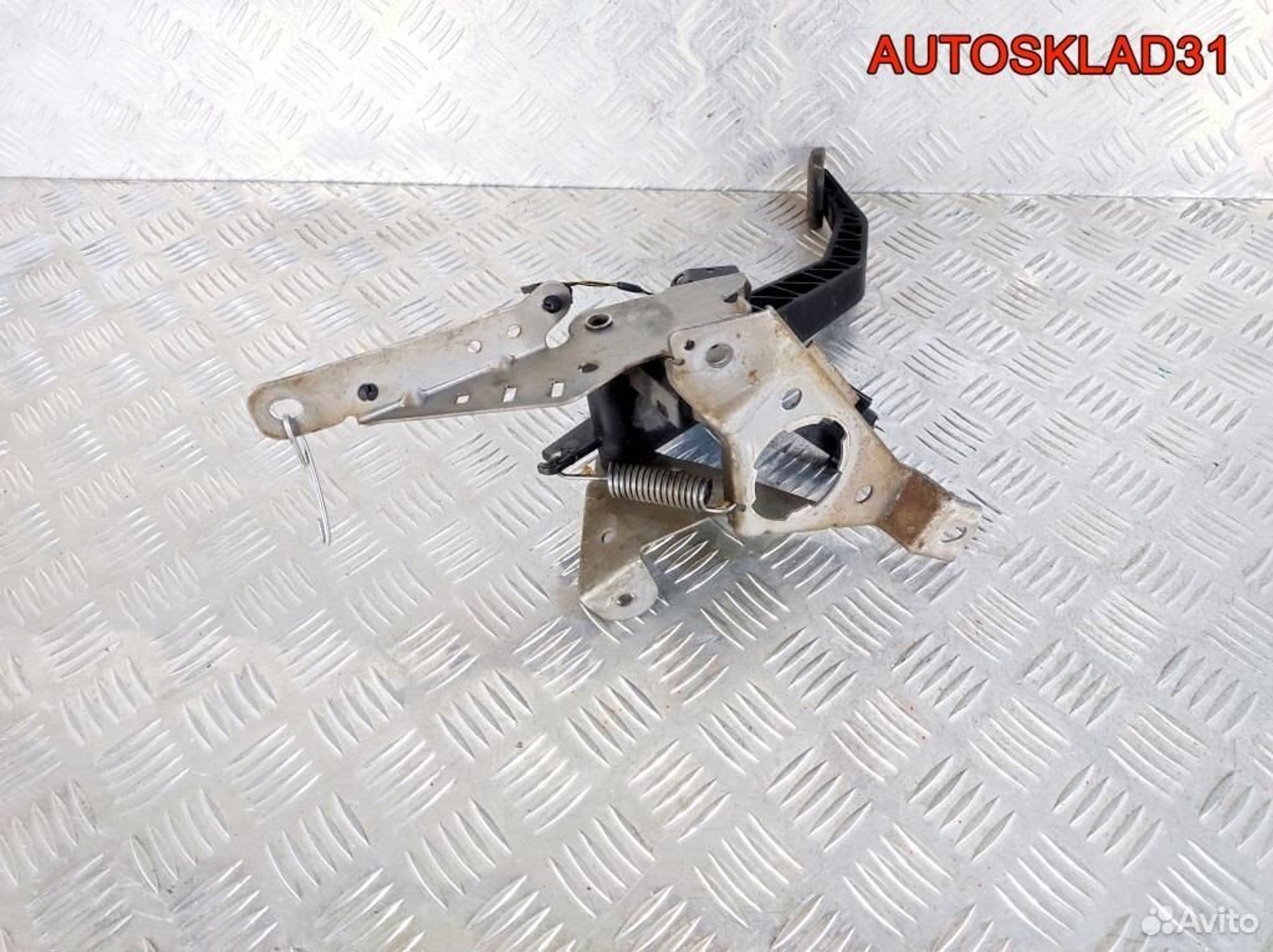 Педаль сцепления Ford Focus 2 4M517B633AN, 1100 рублей, Дубовое