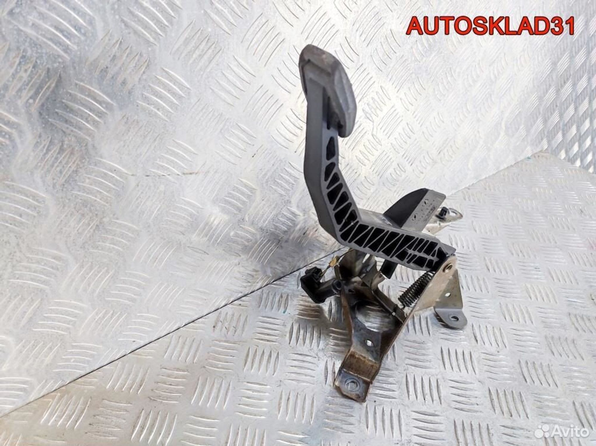 Педаль сцепления Ford Focus 2 4M517B633AN, 1100 рублей, Дубовое