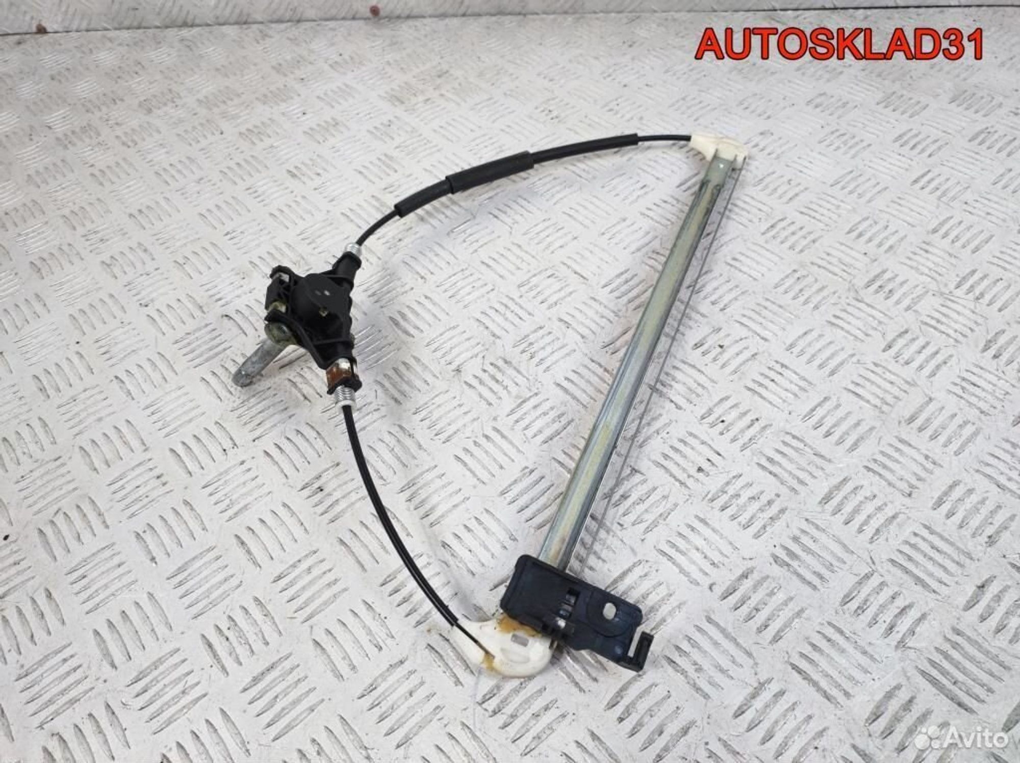 Стеклоподъемник механ. задний левый Mazda 3 BK, 1100 рублей, Дубовое