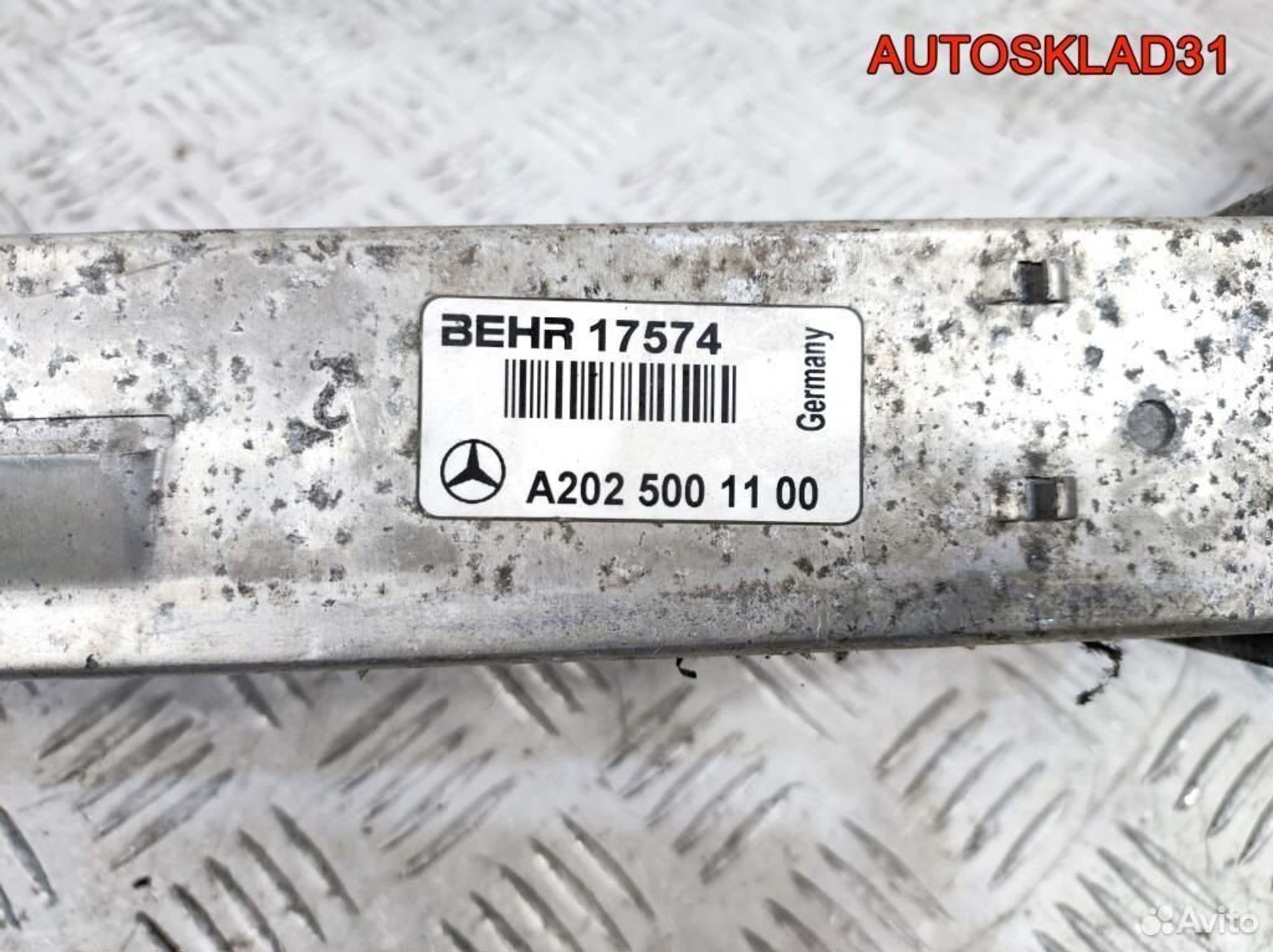 Интеркулер Mercedes W208 A2025001100 2.0 Бензин, 3200 рублей, Дубовое