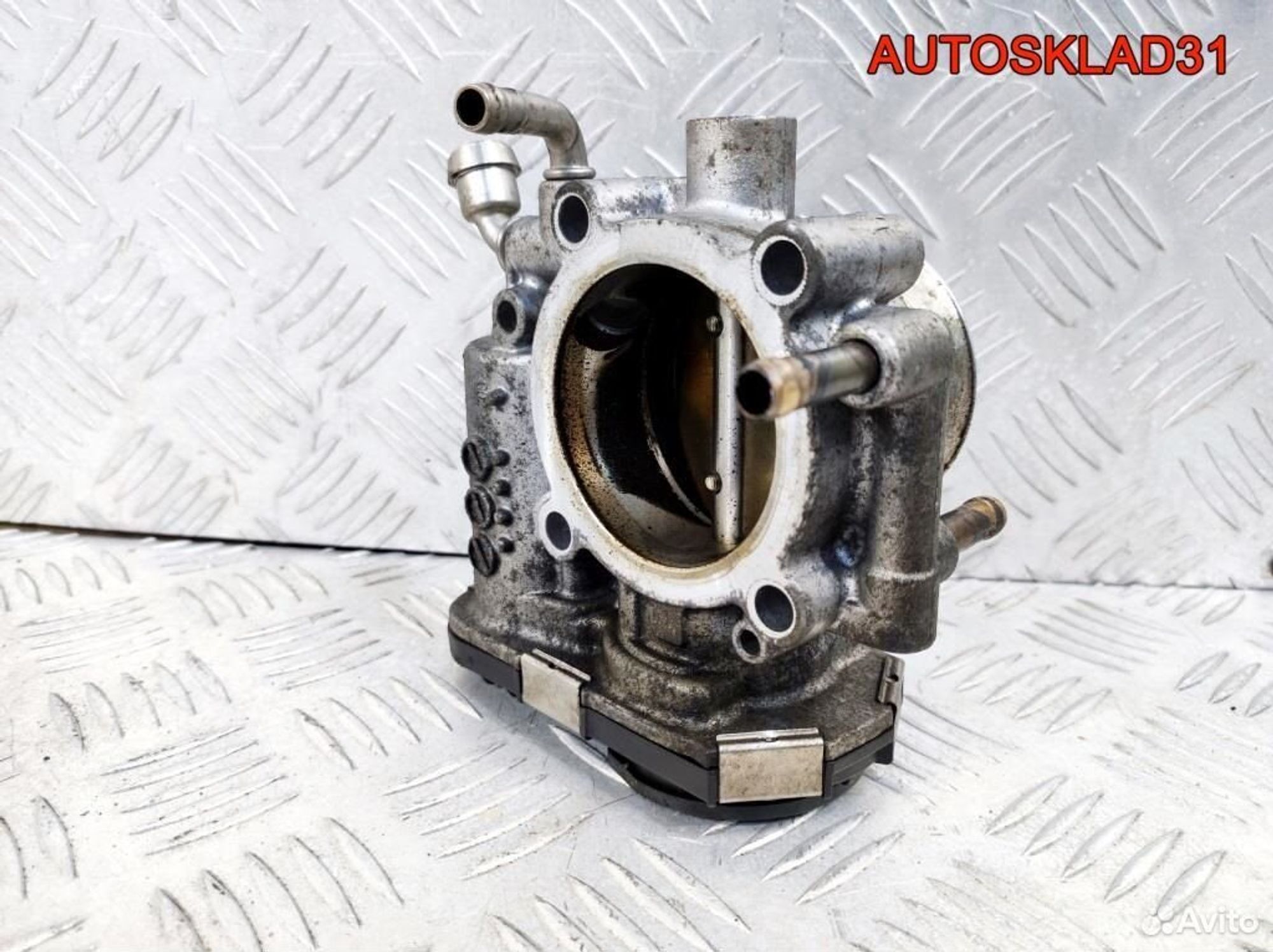 Заслонка дроссельная Opel Astra J A16XER 55561495, 8100 рублей, Дубовое