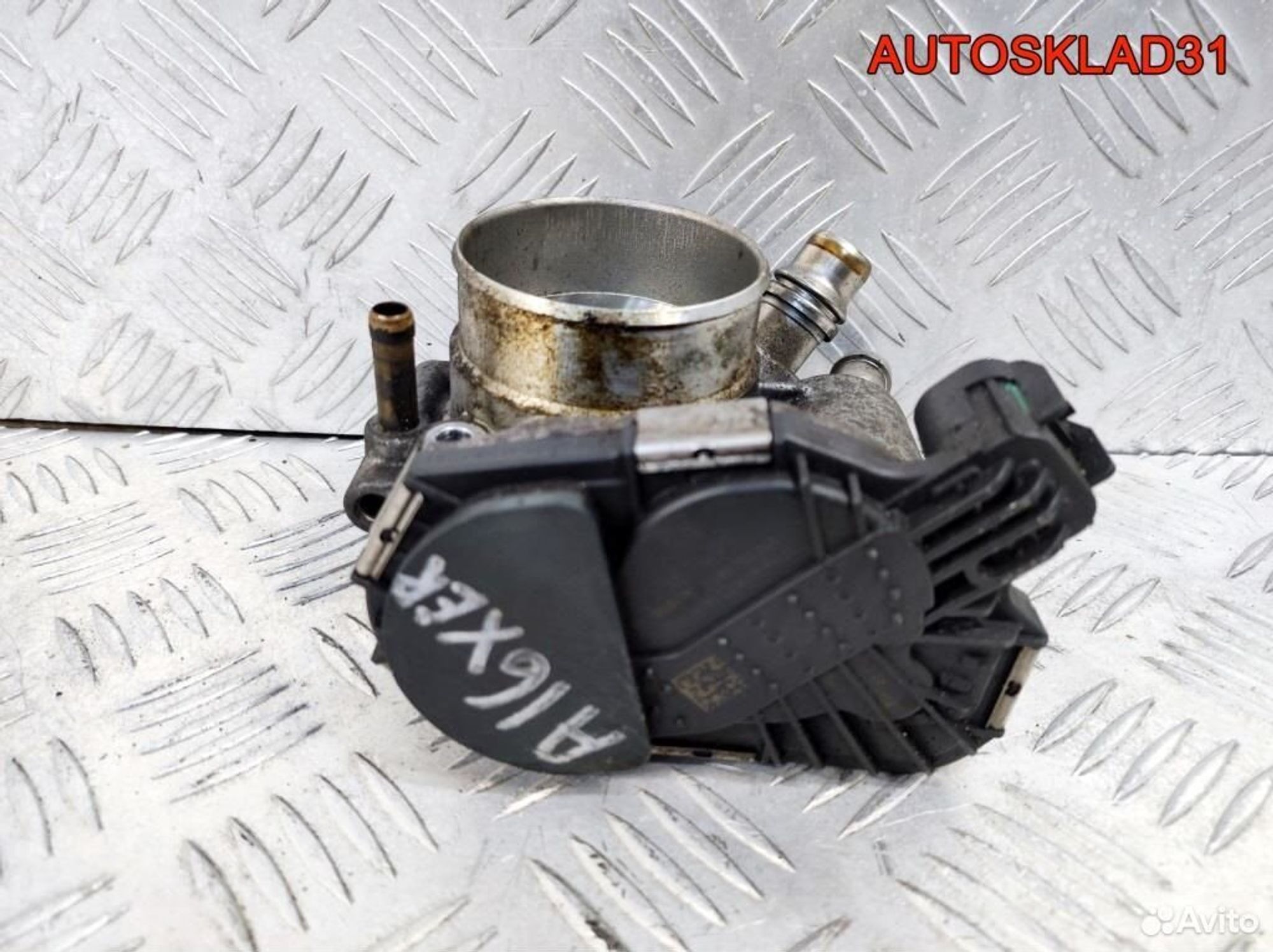 Заслонка дроссельная Opel Astra J A16XER 55561495, 8100 рублей, Дубовое