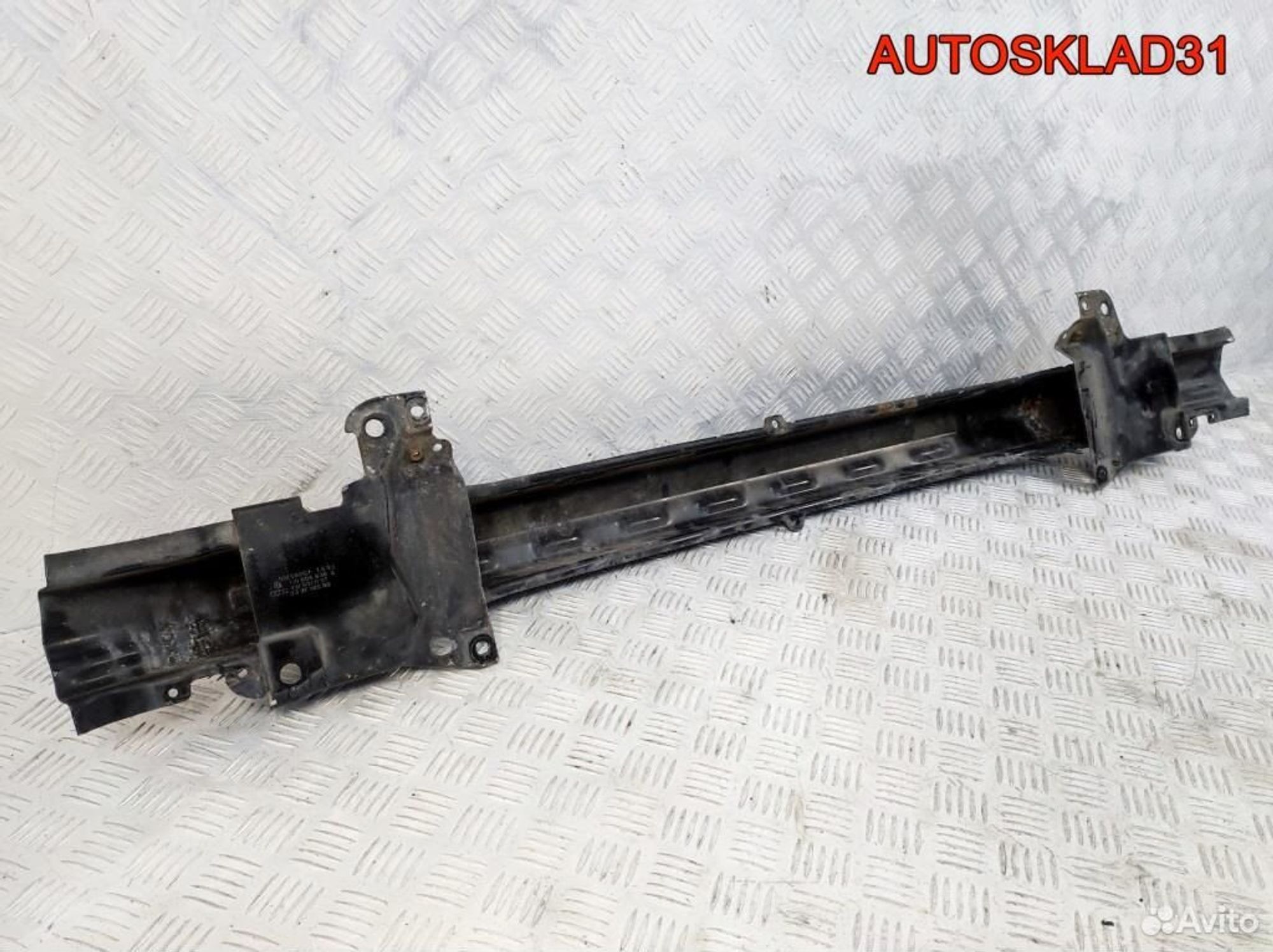 Усилитель переднего бампера VW Golf 4 1J0806635A, 1500 рублей, Дубовое