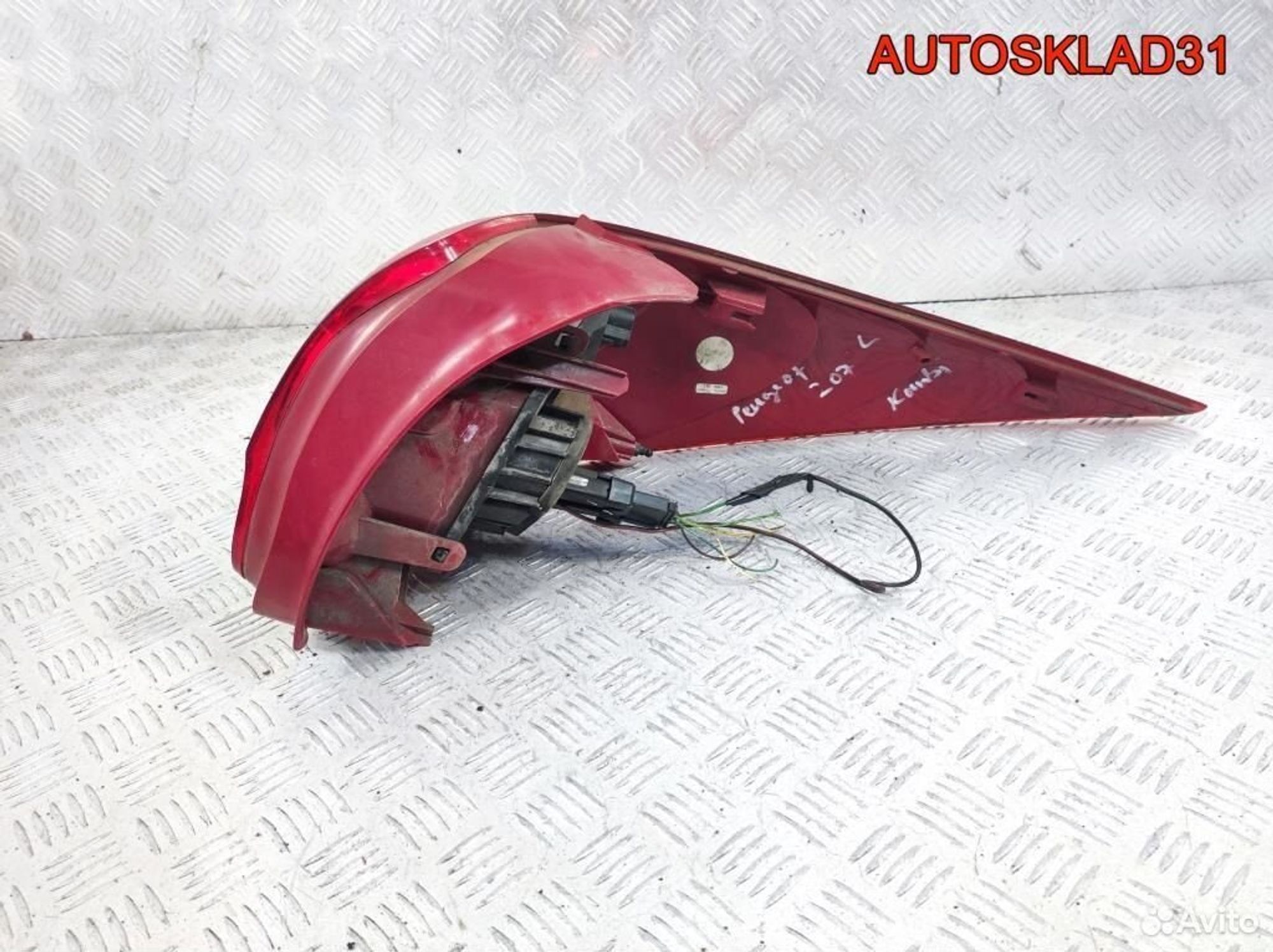 Фонарь задний левый Peugeot 207 6350CT Универсал, 3200 рублей, Дубовое