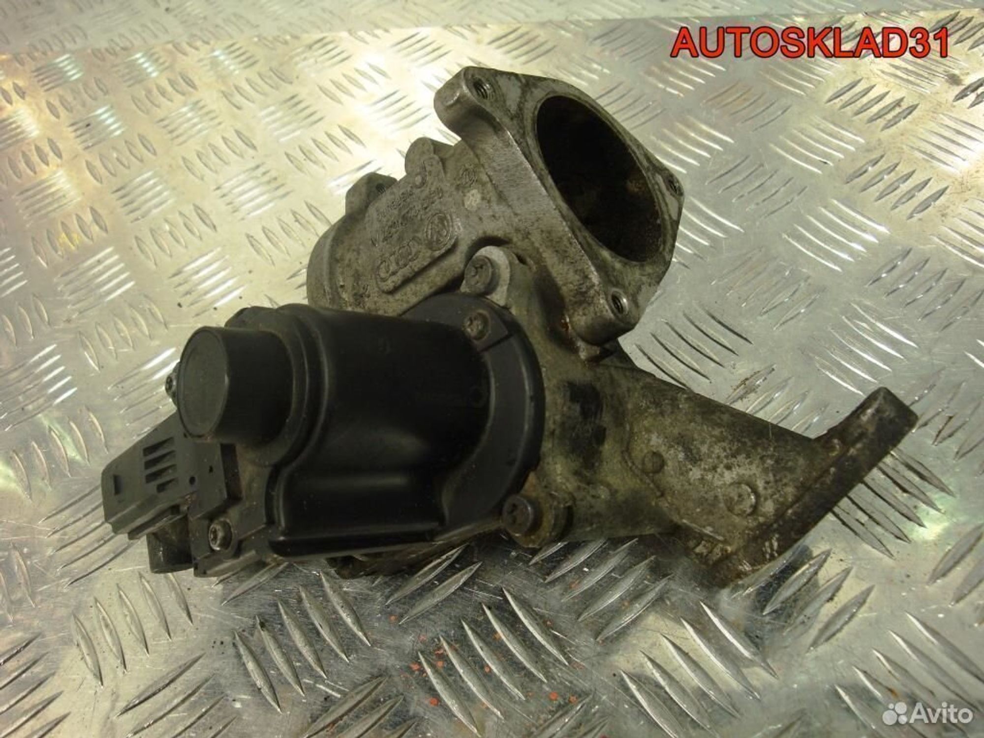 Клапан егр EGR Volkswagen Passat B6 03G129637A, 3200 рублей, Дубовое
