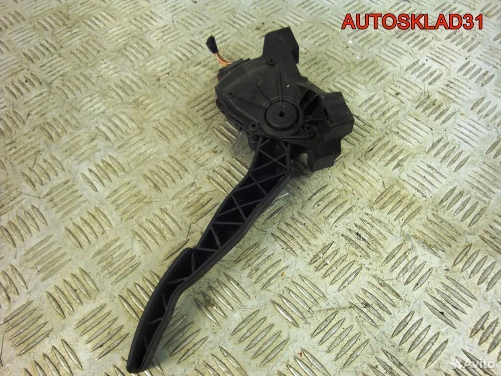 Педаль газа Mitsubishi Colt Z3 MN125792, 1200 рублей, Дубовое