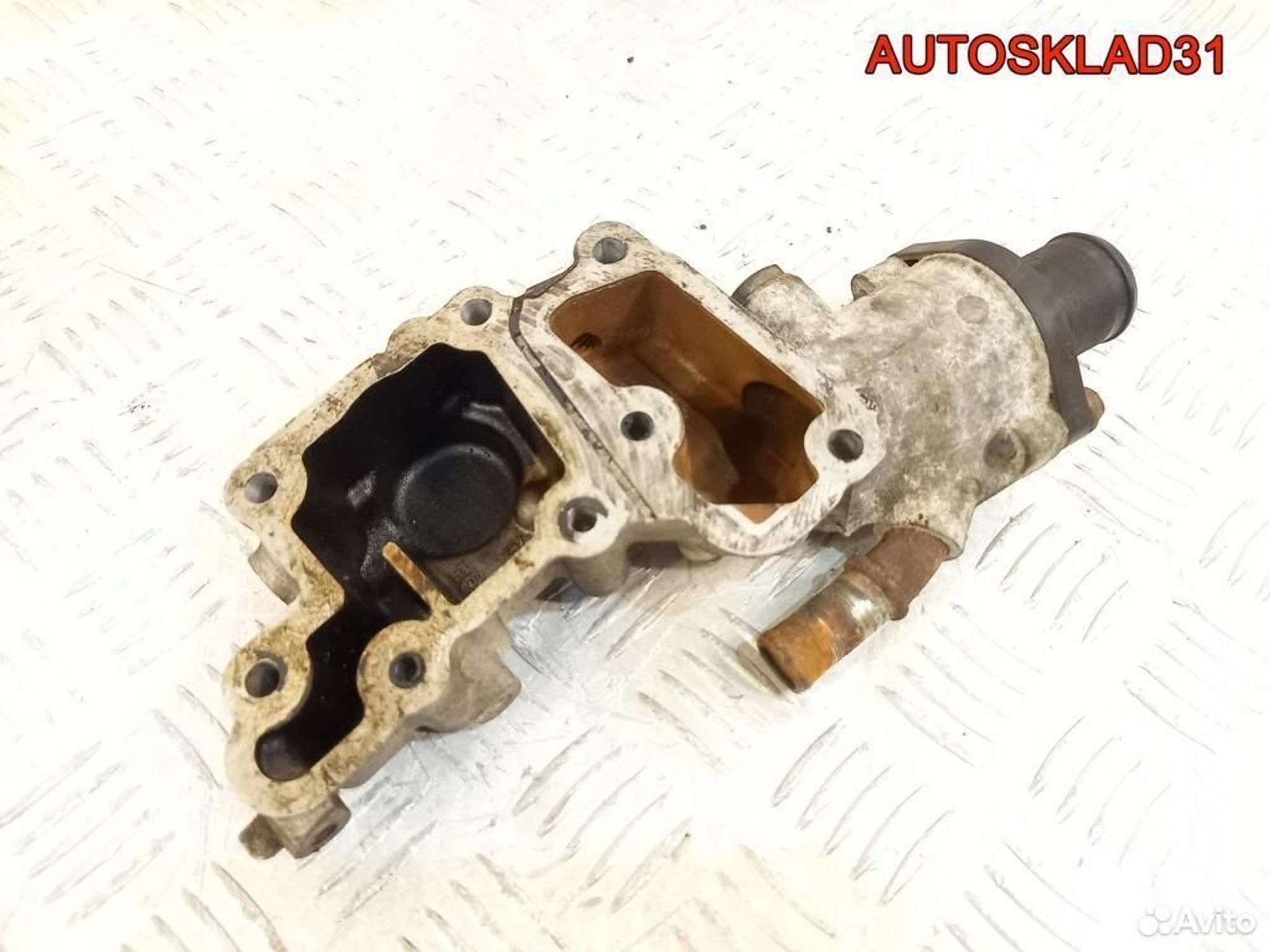 Корпус термостата Peugeot 206 1,1 HFX 963470580, 2100 рублей, Дубовое