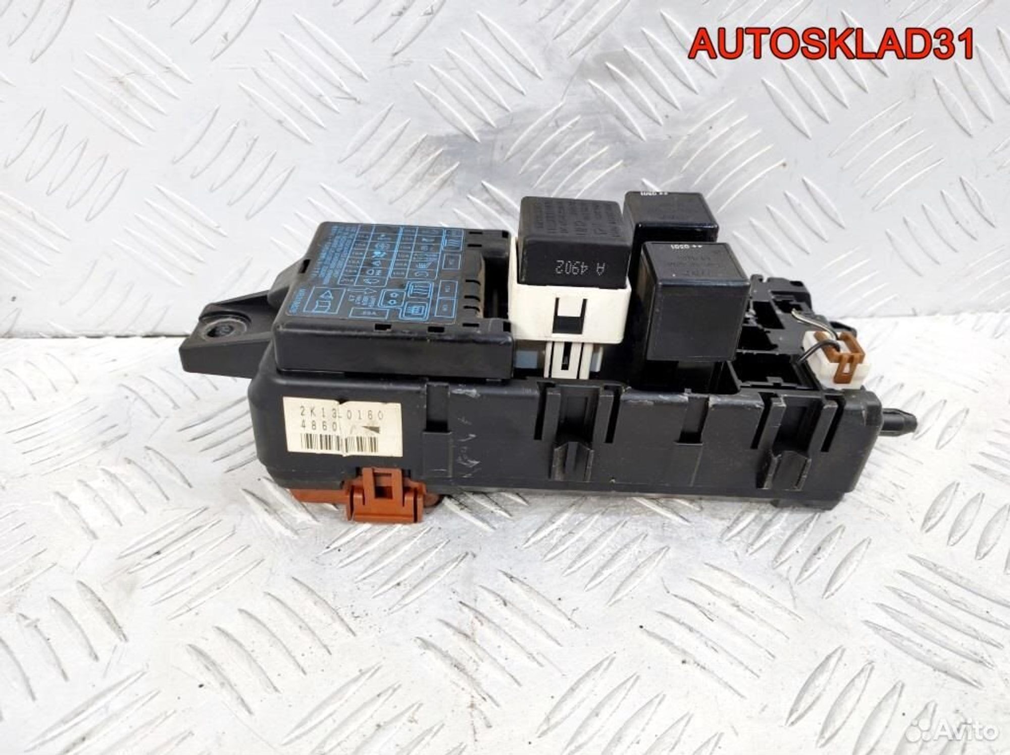 Блок предохранителей Mitsubishi Carisma MR318826, 1700 рублей, Дубовое