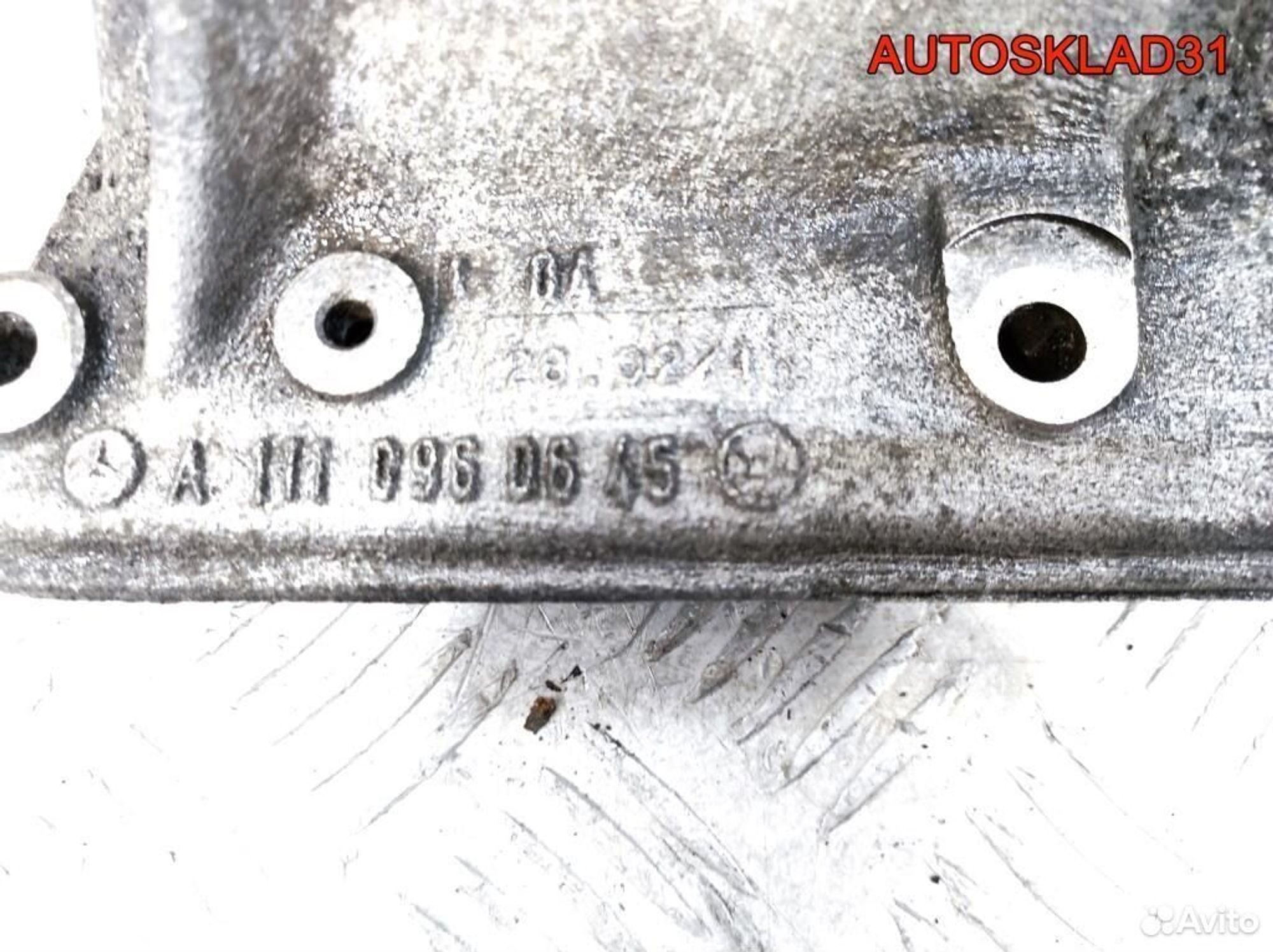 Кронштейн генератора Mercedes W203 A1110960645, 2100 рублей, Дубовое