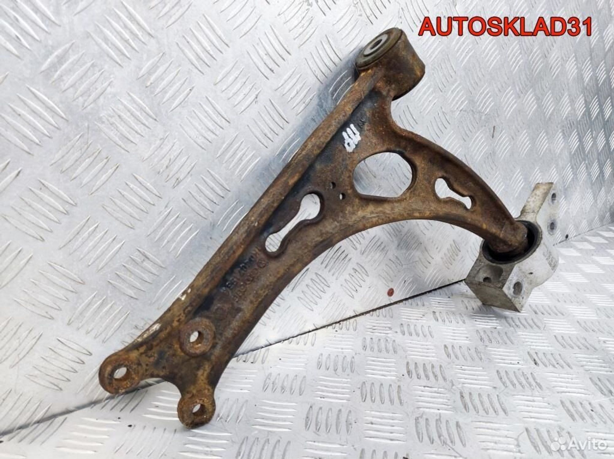 Рычаг передний правый VW Touran 2,0 BSX 1K0407153G, 3200 рублей, Дубовое