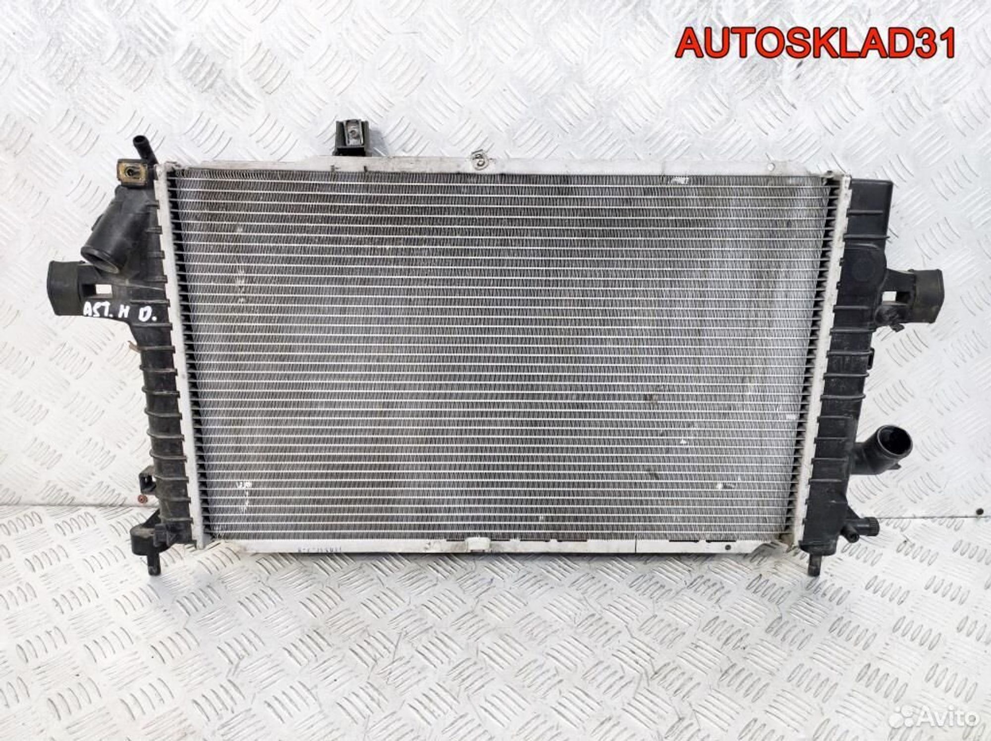 Радиатор основной Opel Astra H Z19DTH 13152320, 3600 рублей, Дубовое