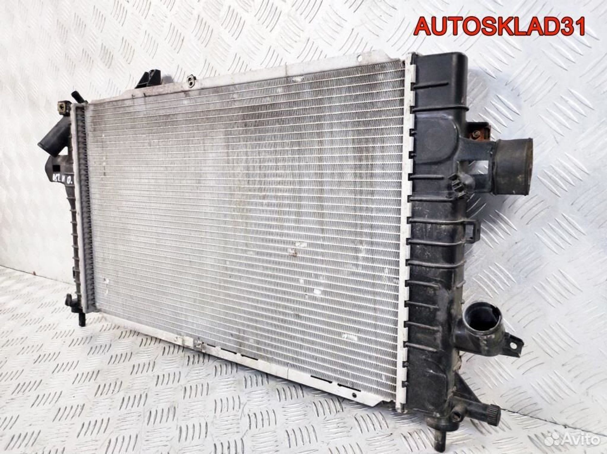 Радиатор основной Opel Astra H Z19DTH 13152320, 3600 рублей, Дубовое