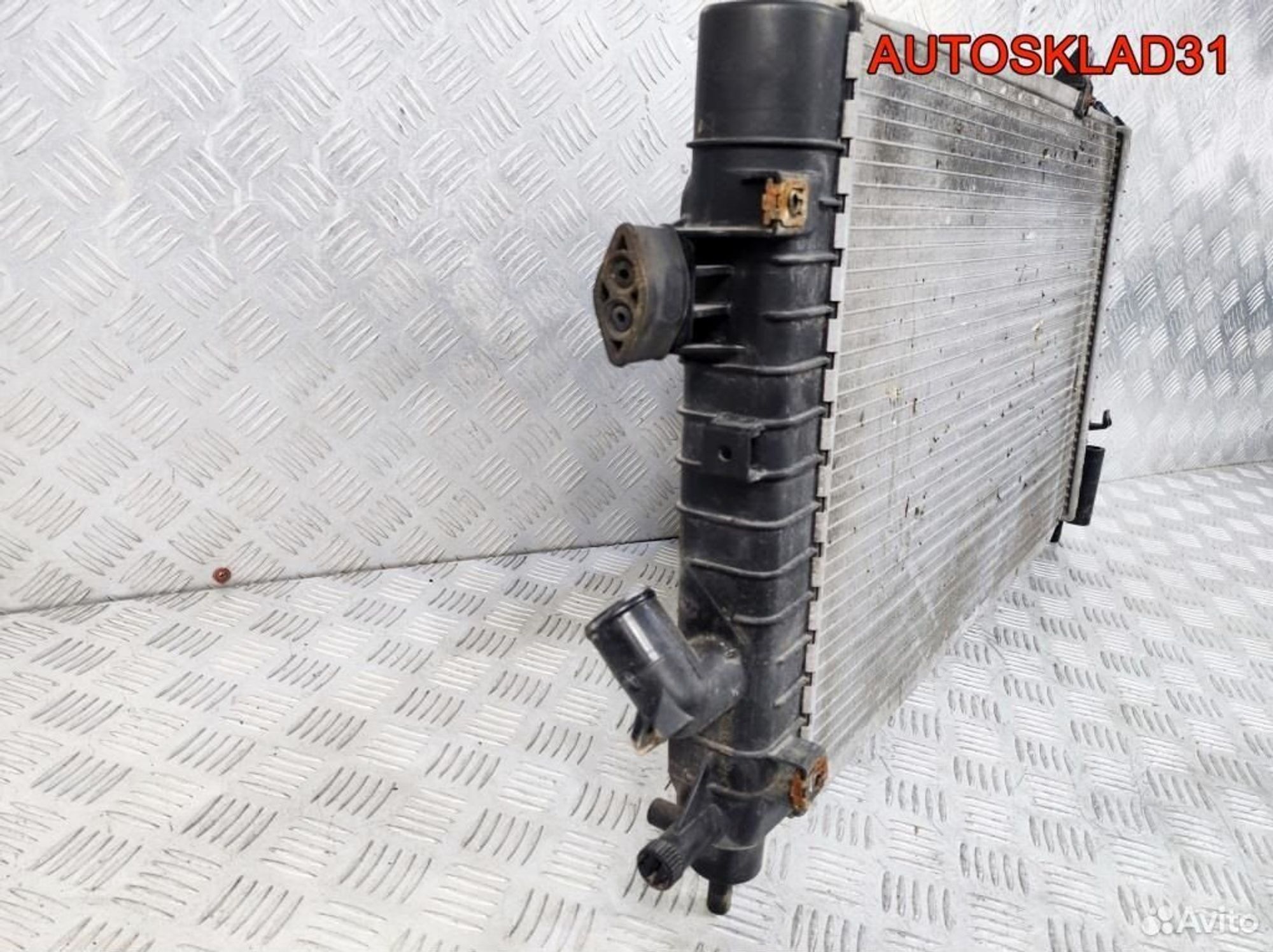 Радиатор основной Opel Astra H Z19DTH 13152320, 3600 рублей, Дубовое