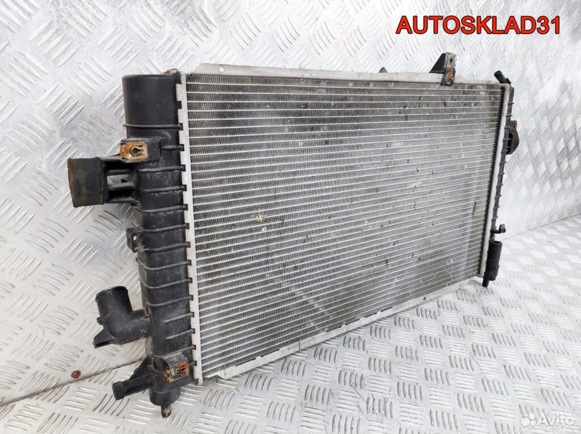 Радиатор основной Opel Astra H Z19DTH 13152320, 3600 рублей, Дубовое