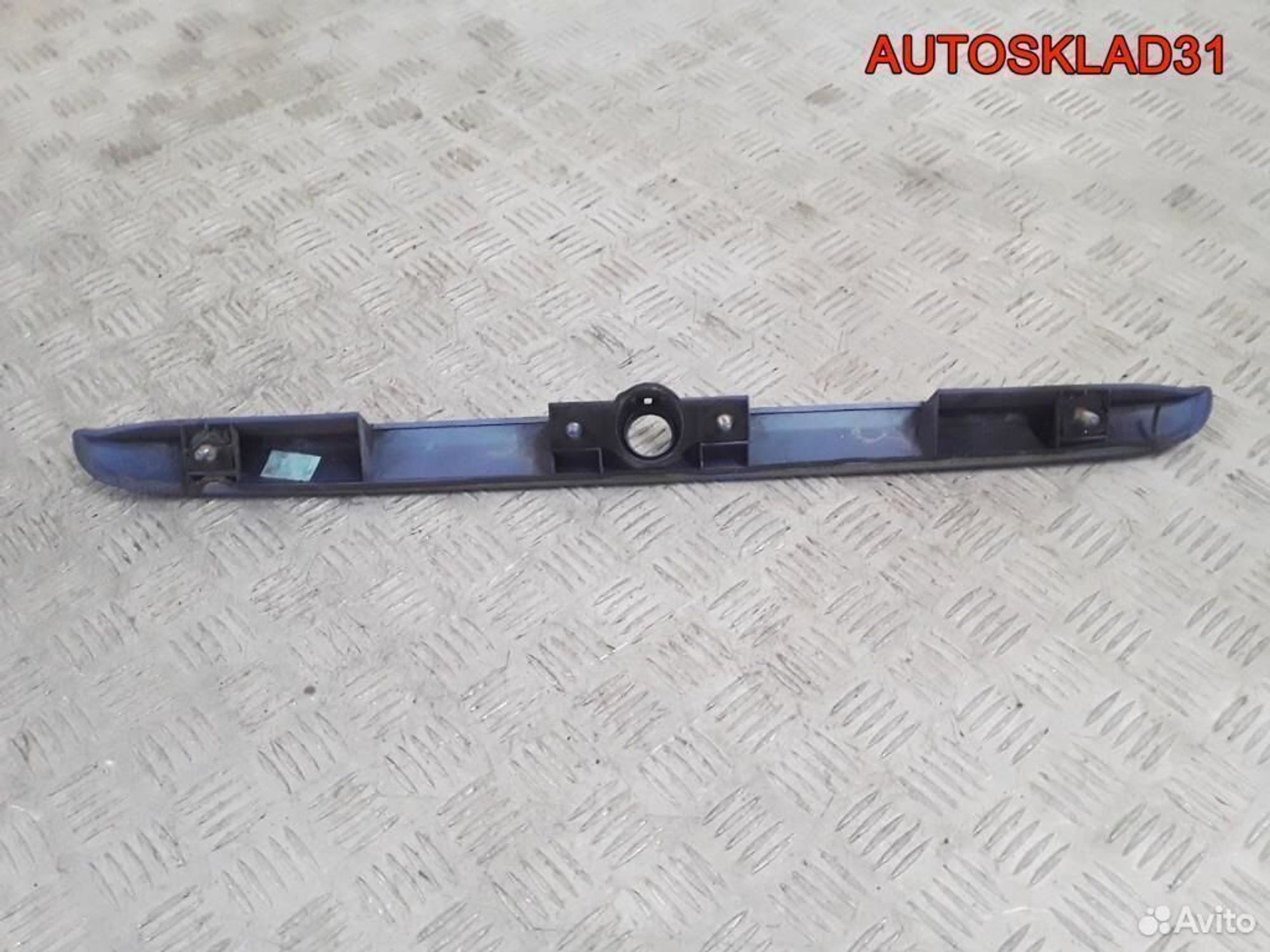 Накладка крышки багажника Mitsubishi Carisma DA, 1100 рублей, Дубовое