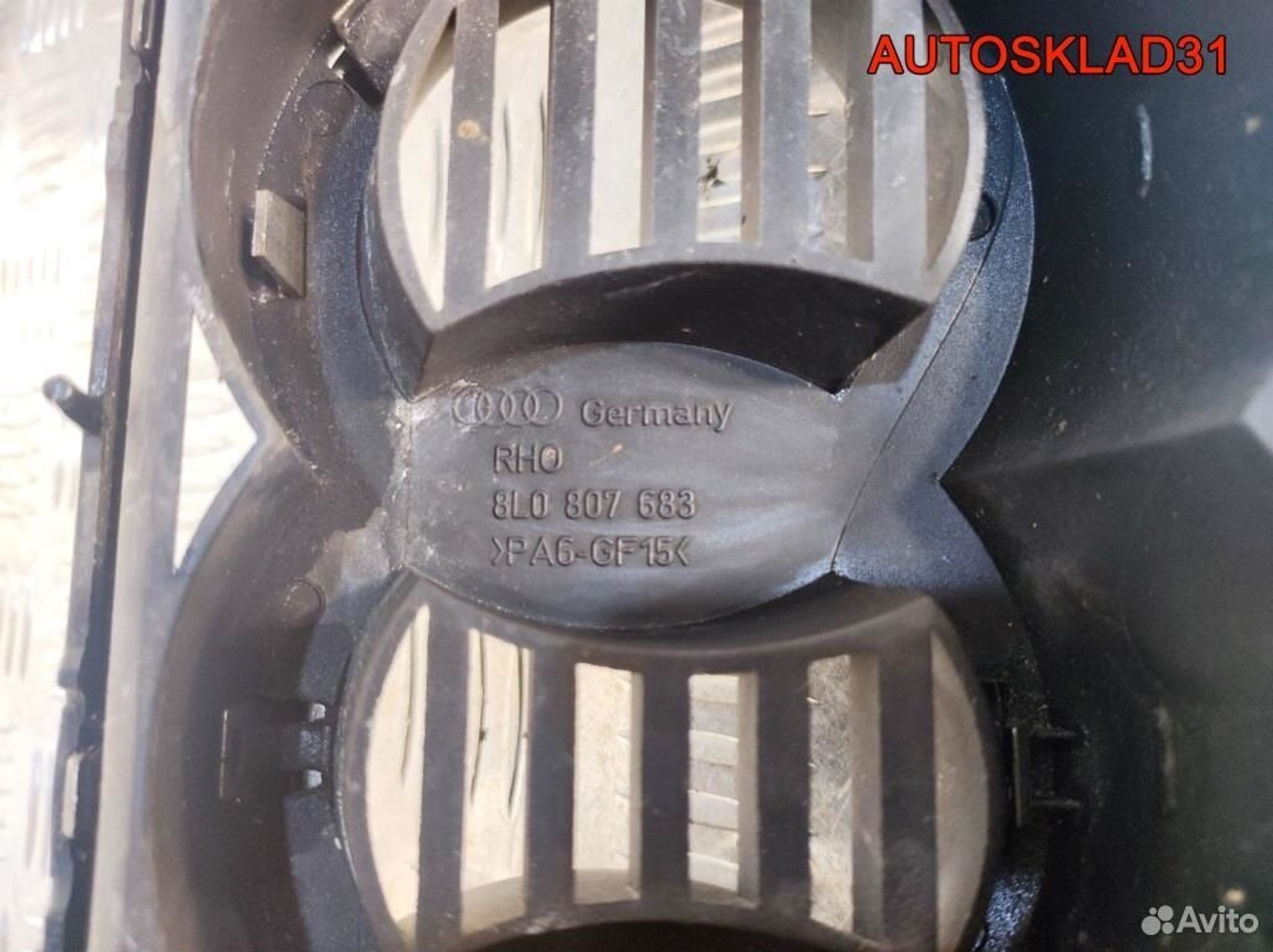 Решетка радиатора Audi A3 8L 8L0807683, 2600 рублей, Дубовое