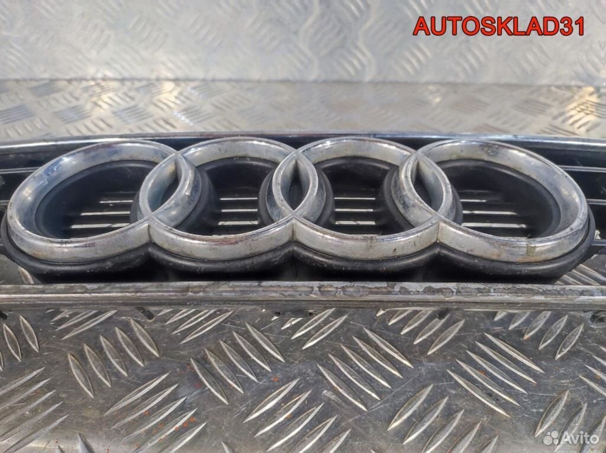 Решетка радиатора Audi A3 8L 8L0807683, 2600 рублей, Дубовое