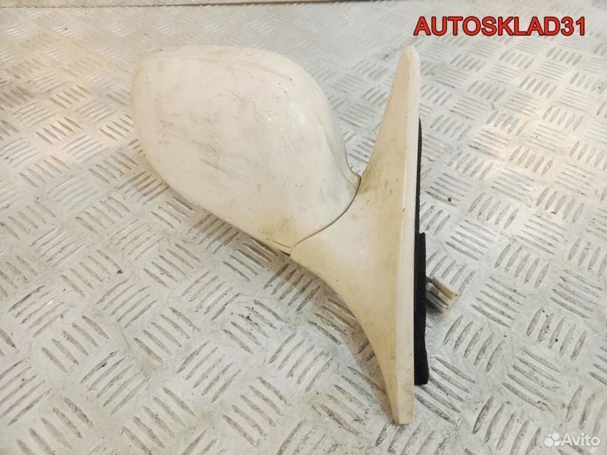 Зеркало правое электрическое Mazda 626 GE Хетчбэк, 1800 рублей, Дубовое