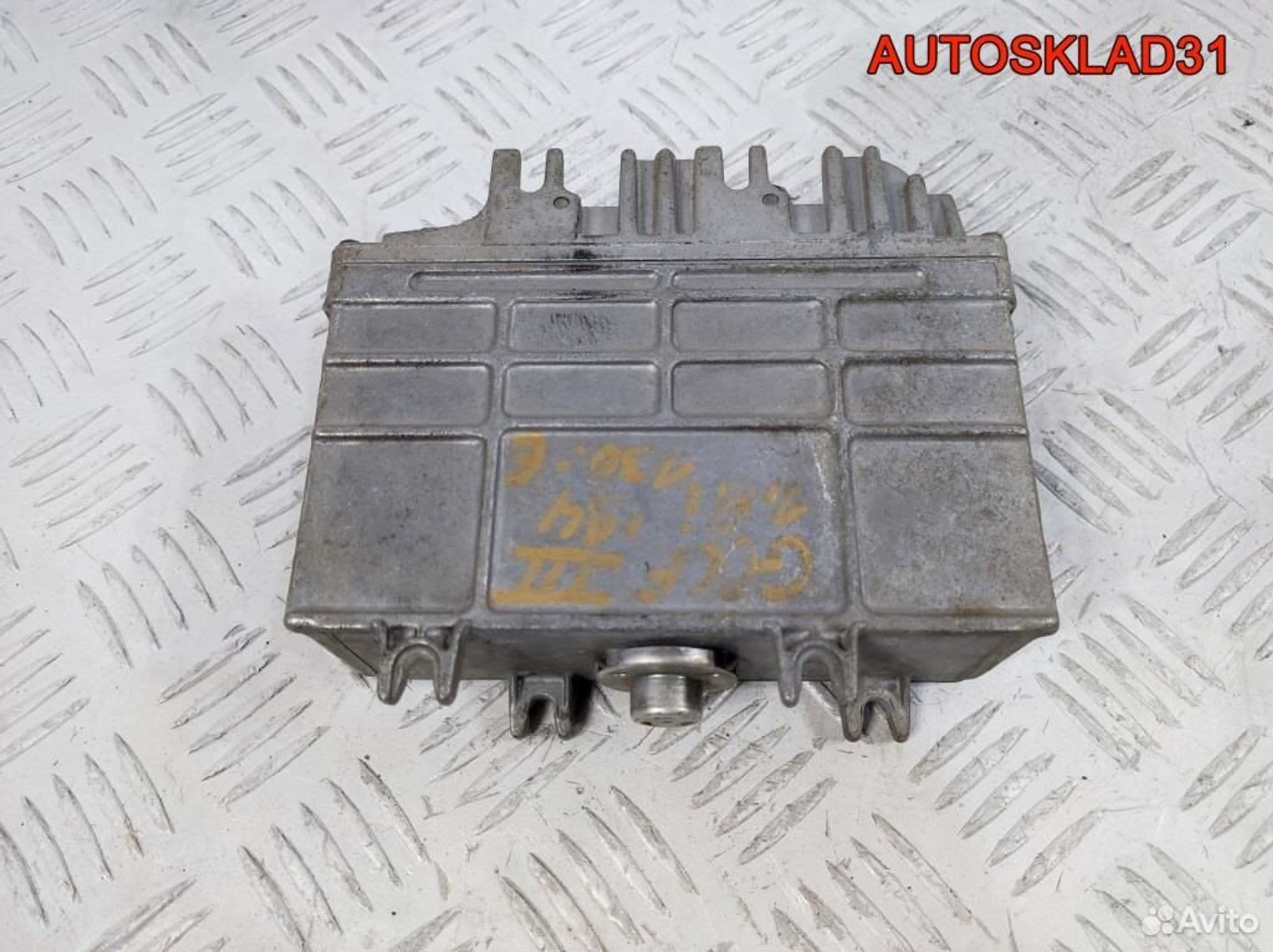 Блок эбу Vоlkswagеn Golf 3 1.8 ADZ 3A0907311 Бензин, 1000 рублей, Дубовое