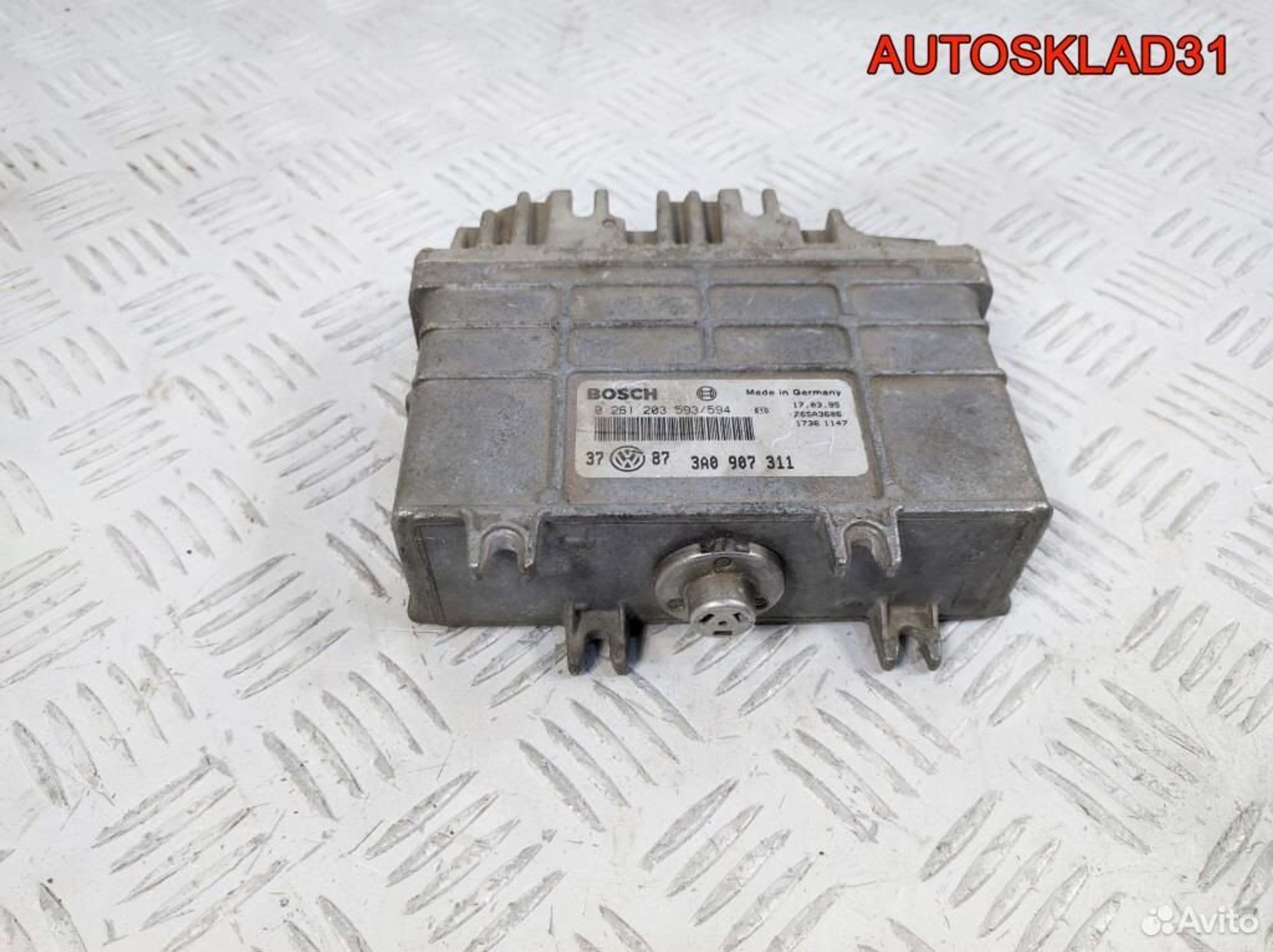 Блок эбу Vоlkswagеn Golf 3 1.8 ADZ 3A0907311 Бензин, 1000 рублей, Дубовое