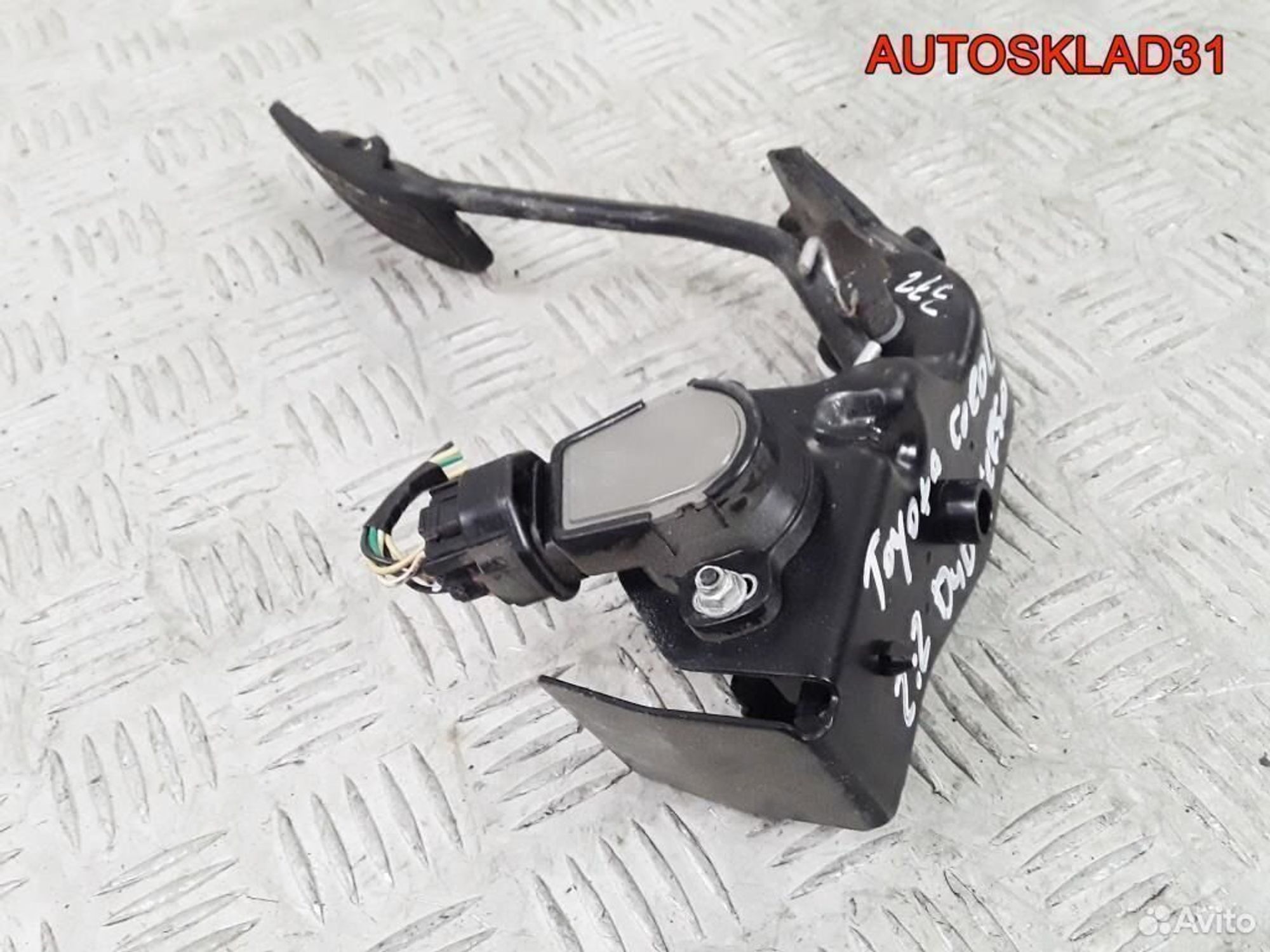 Педаль газа Toyota Corolla Verso 2.2 тд 7801013011, 1700 рублей, Дубовое