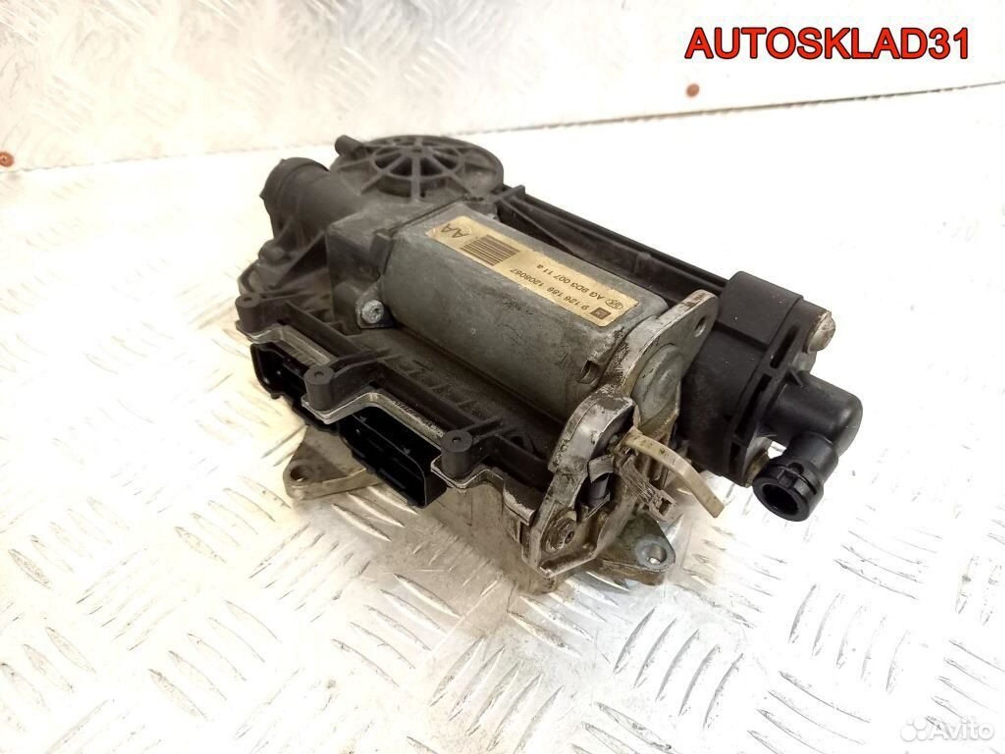 https://ycs.partsauto.market/partsauto-images/thmbs/edda01b21c13eaa6671738306aa09410/11eb40b8648b0ef909c9fa854b104f88/08c0457ee87f00a1dde9ba9154537828.jpg
