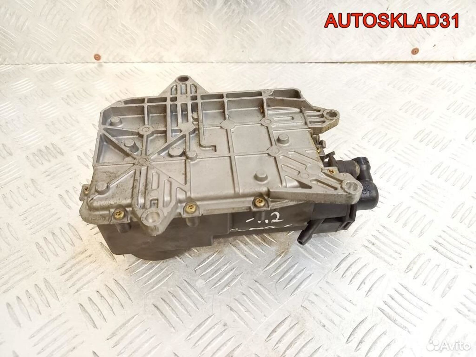 https://ycs.partsauto.market/partsauto-images/thmbs/edda01b21c13eaa6671738306aa09410/11eb40b8648b0ef909c9fa854b104f88/30da8e795f4eb26a98113927b9cfd915.jpg