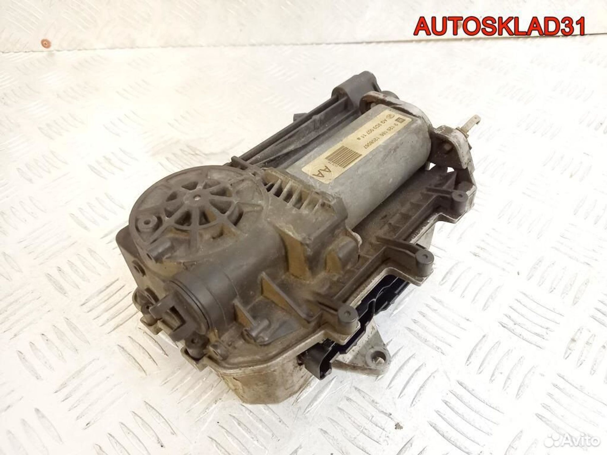 https://ycs.partsauto.market/partsauto-images/thmbs/edda01b21c13eaa6671738306aa09410/11eb40b8648b0ef909c9fa854b104f88/ef641746d6451defb49219cc1ce2a649.jpg