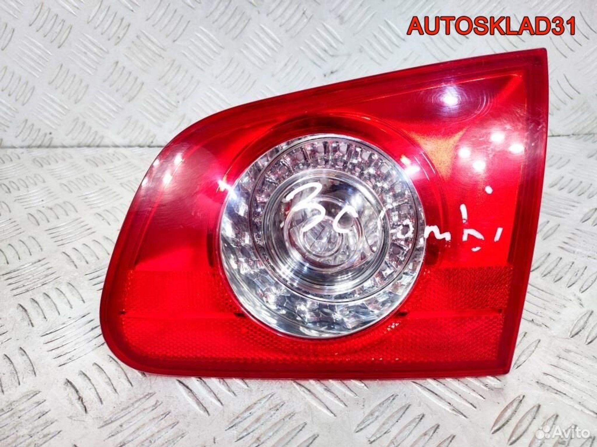 Фонарь задний внутренний правый VW Passat B6 Combi, 1700 рублей, Дубовое