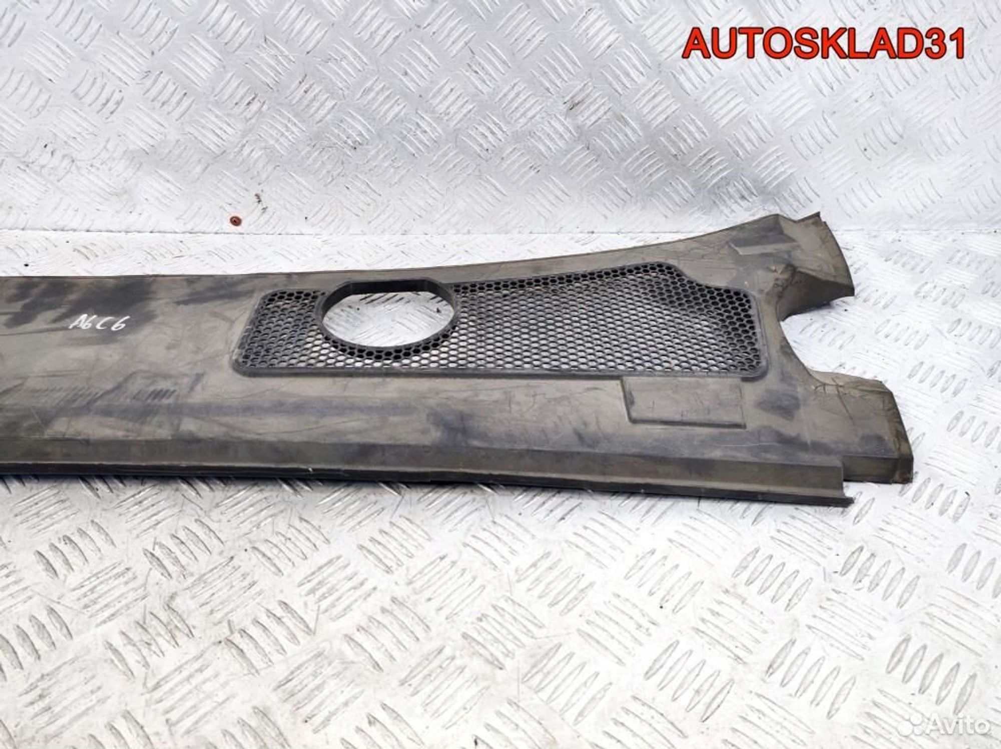 Решетка стеклоочистителя Audi A6 C6 4F1819447, 2100 рублей, Дубовое