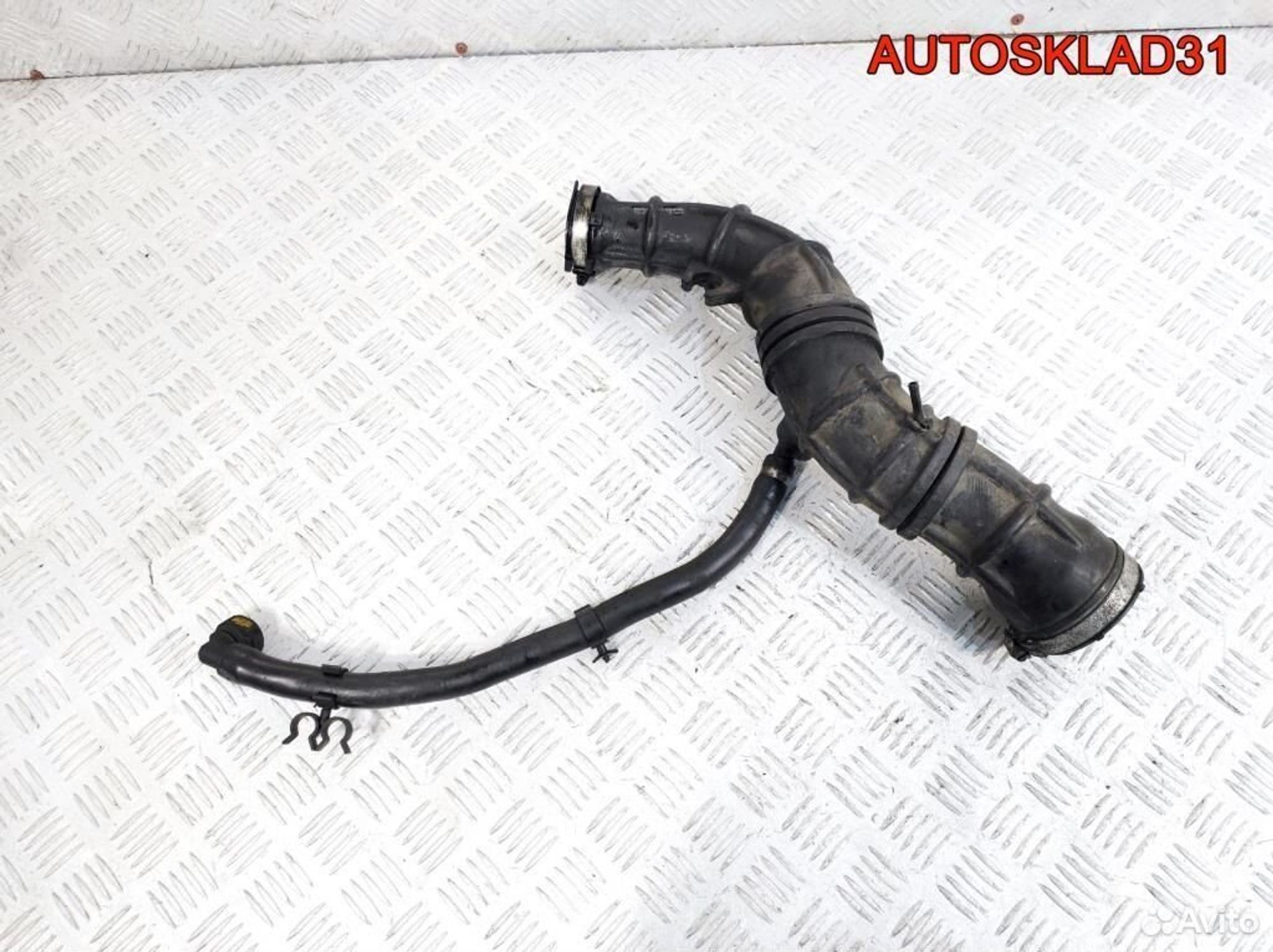 Патрубок воздушного фильтра Volvo V40 30899803, 1700 рублей, Дубовое