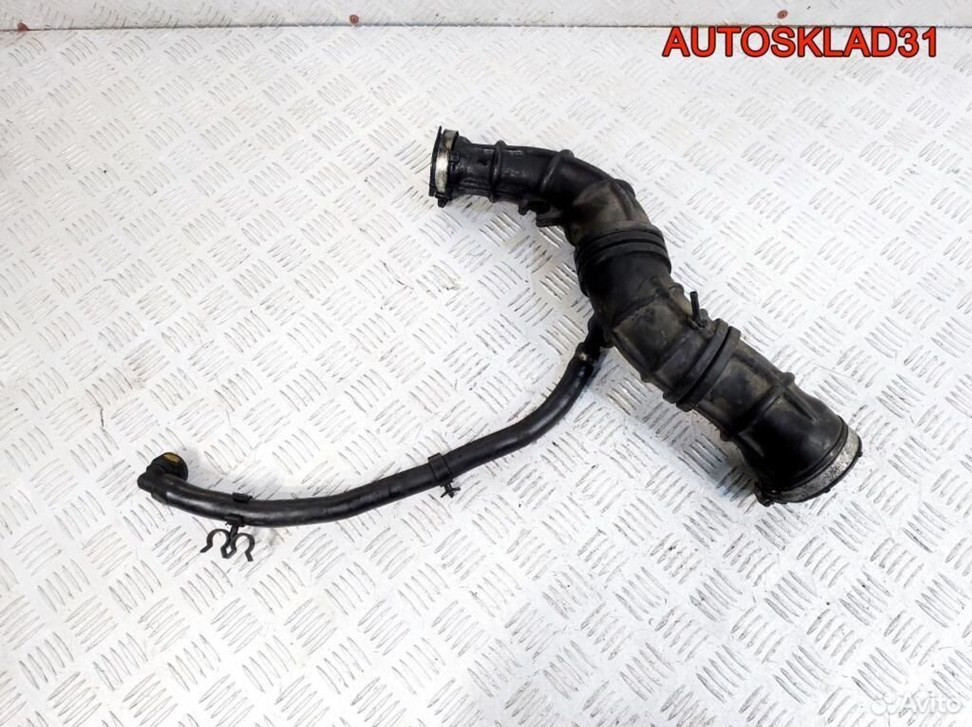 Патрубок воздушного фильтра Volvo V40 30899803, 1700 рублей, Дубовое