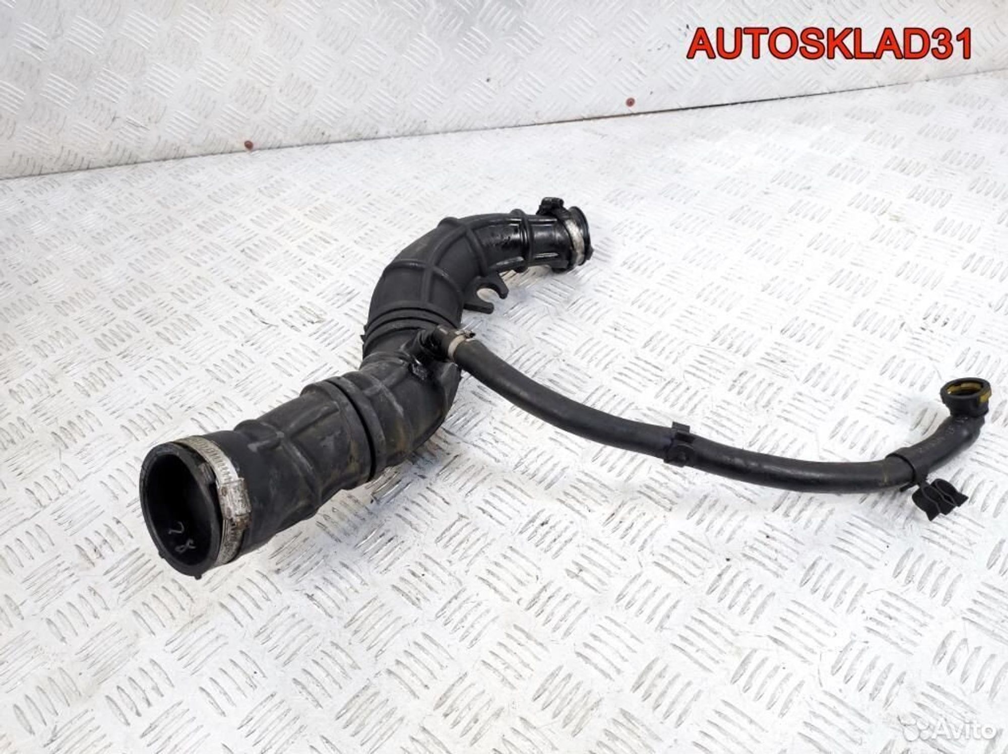 Патрубок воздушного фильтра Volvo V40 30899803, 1700 рублей, Дубовое