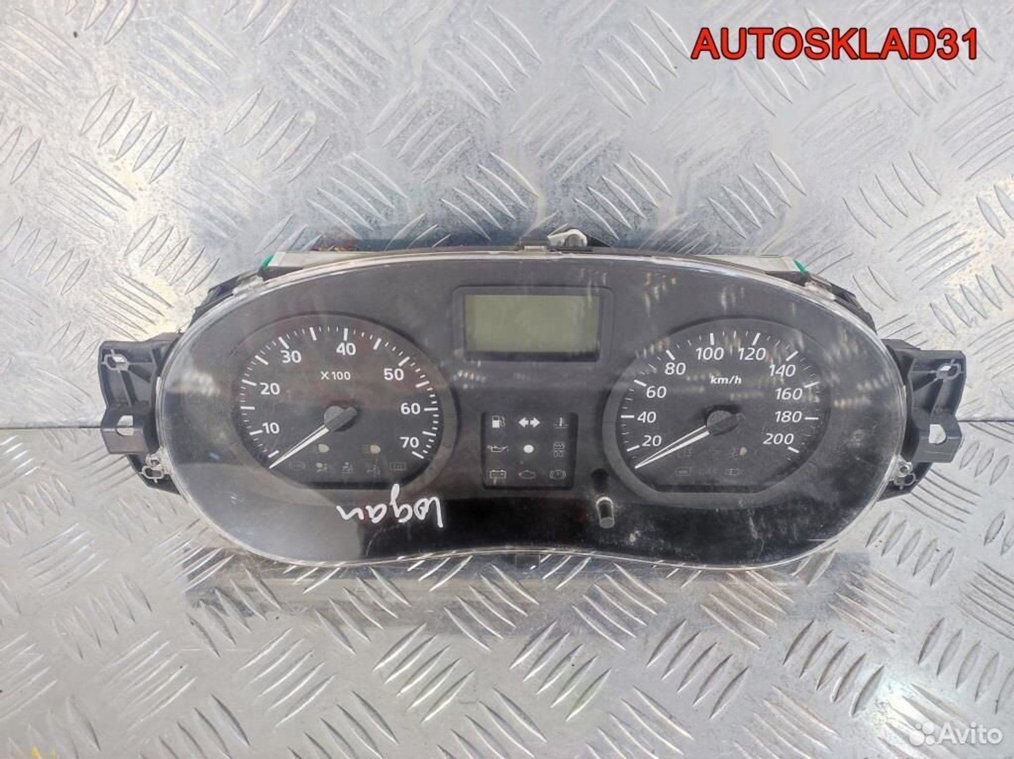 Панель приборов Renault Logan 8200752820 Бензин, 2600 рублей, Дубовое