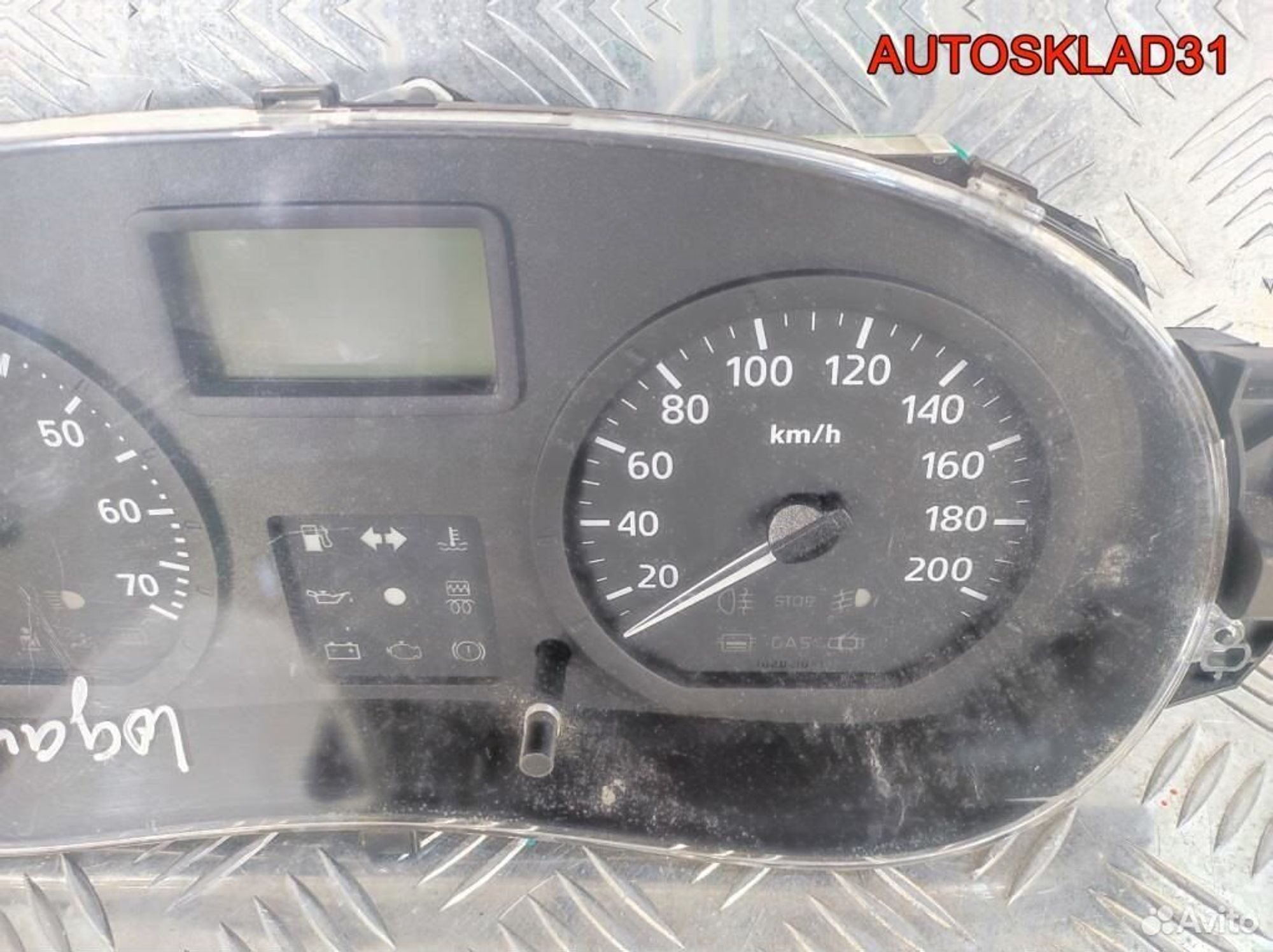 Панель приборов Renault Logan 8200752820 Бензин, 2600 рублей, Дубовое