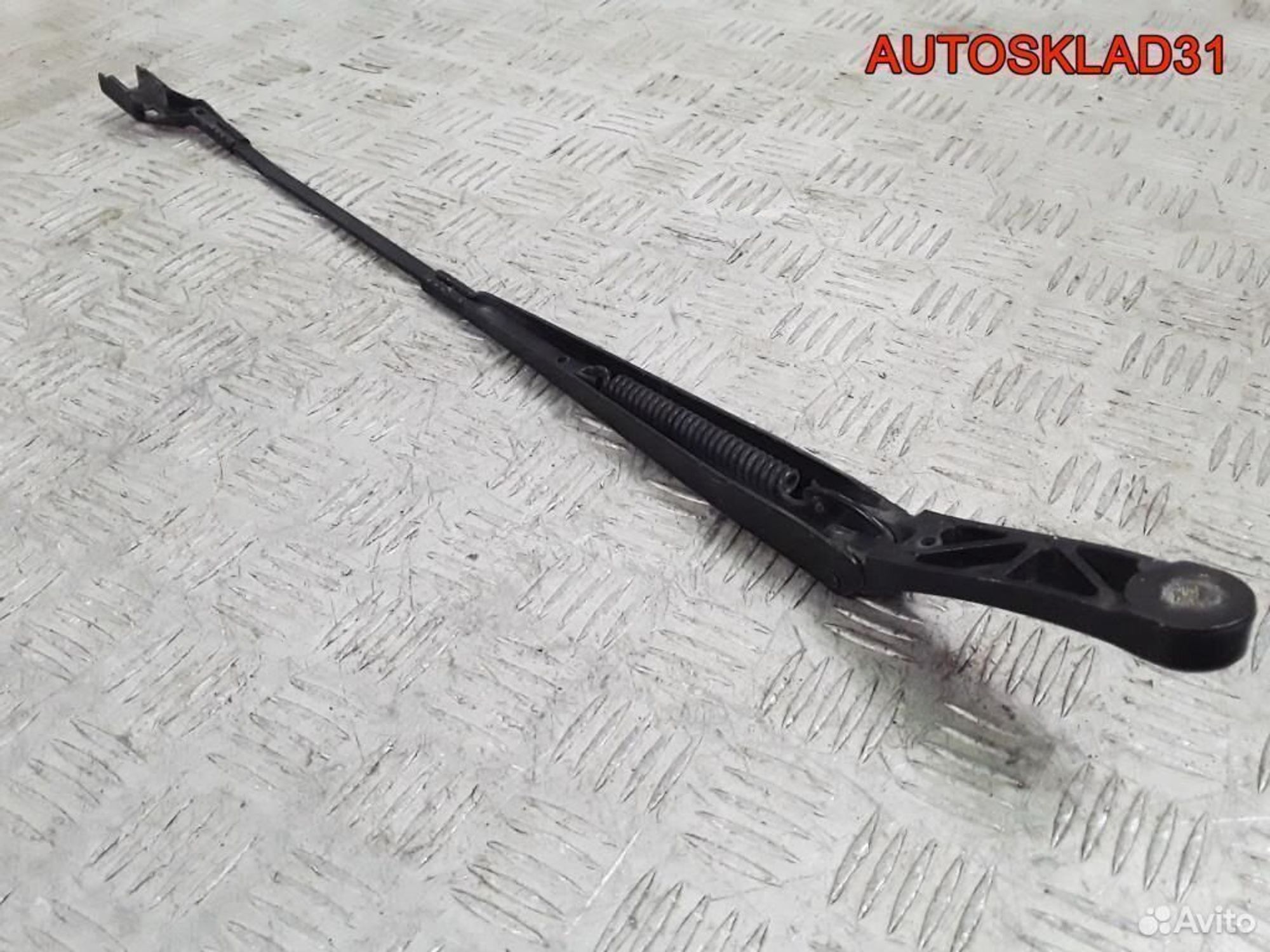 Поводок стеклоочистителя левый VW Touran, 1100 рублей, Дубовое